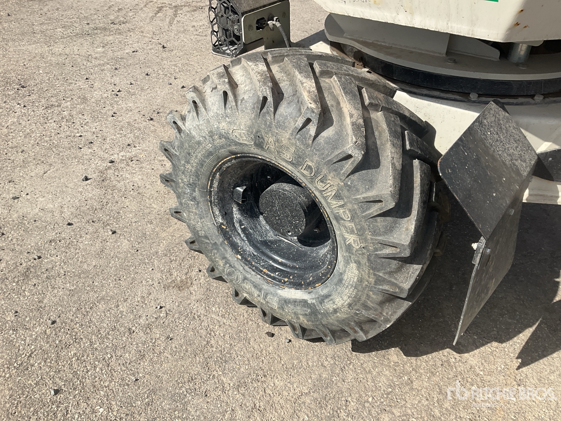 2023 JCB 3STH-2S5