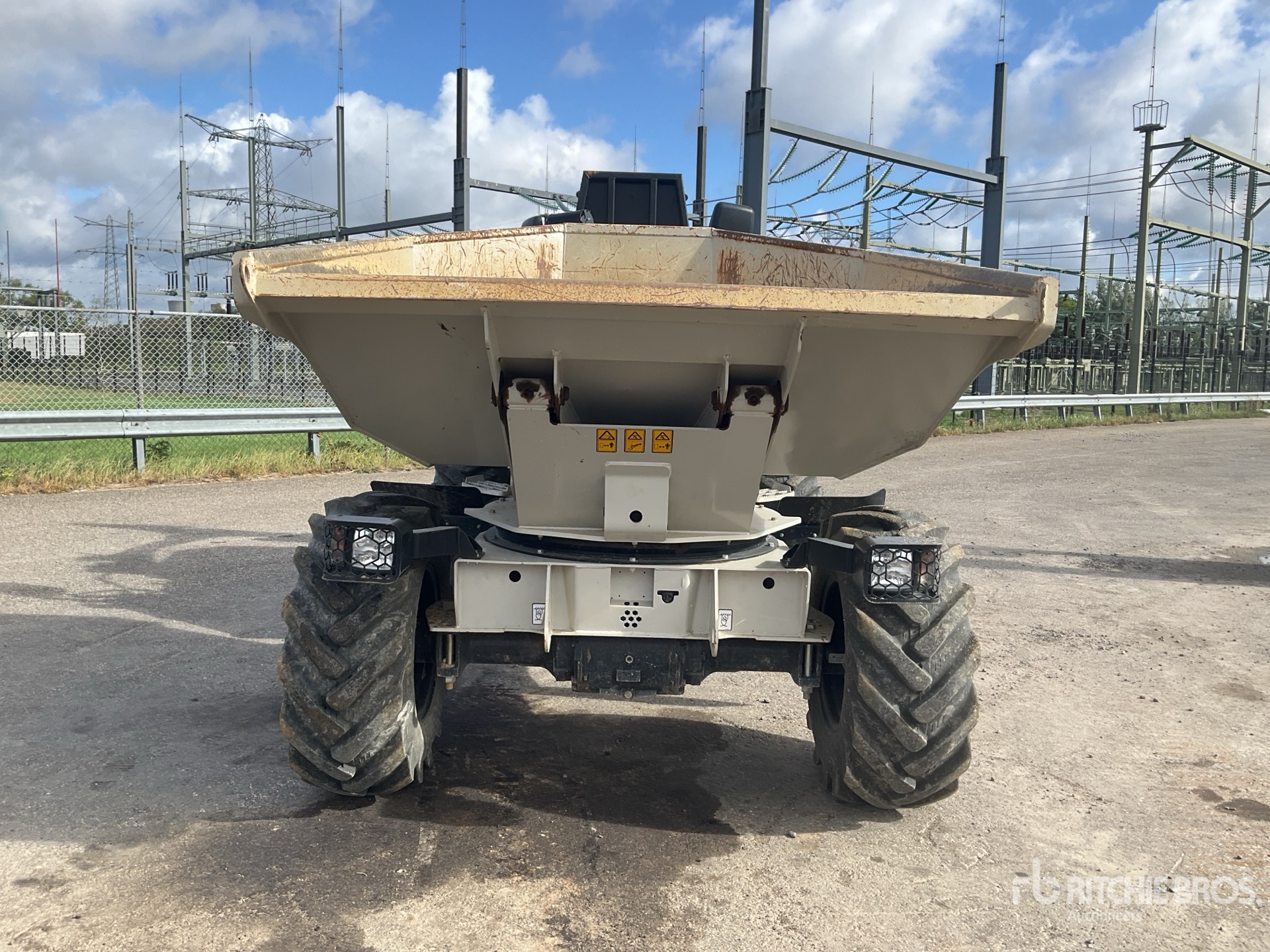 2023 JCB 6ST-2S5