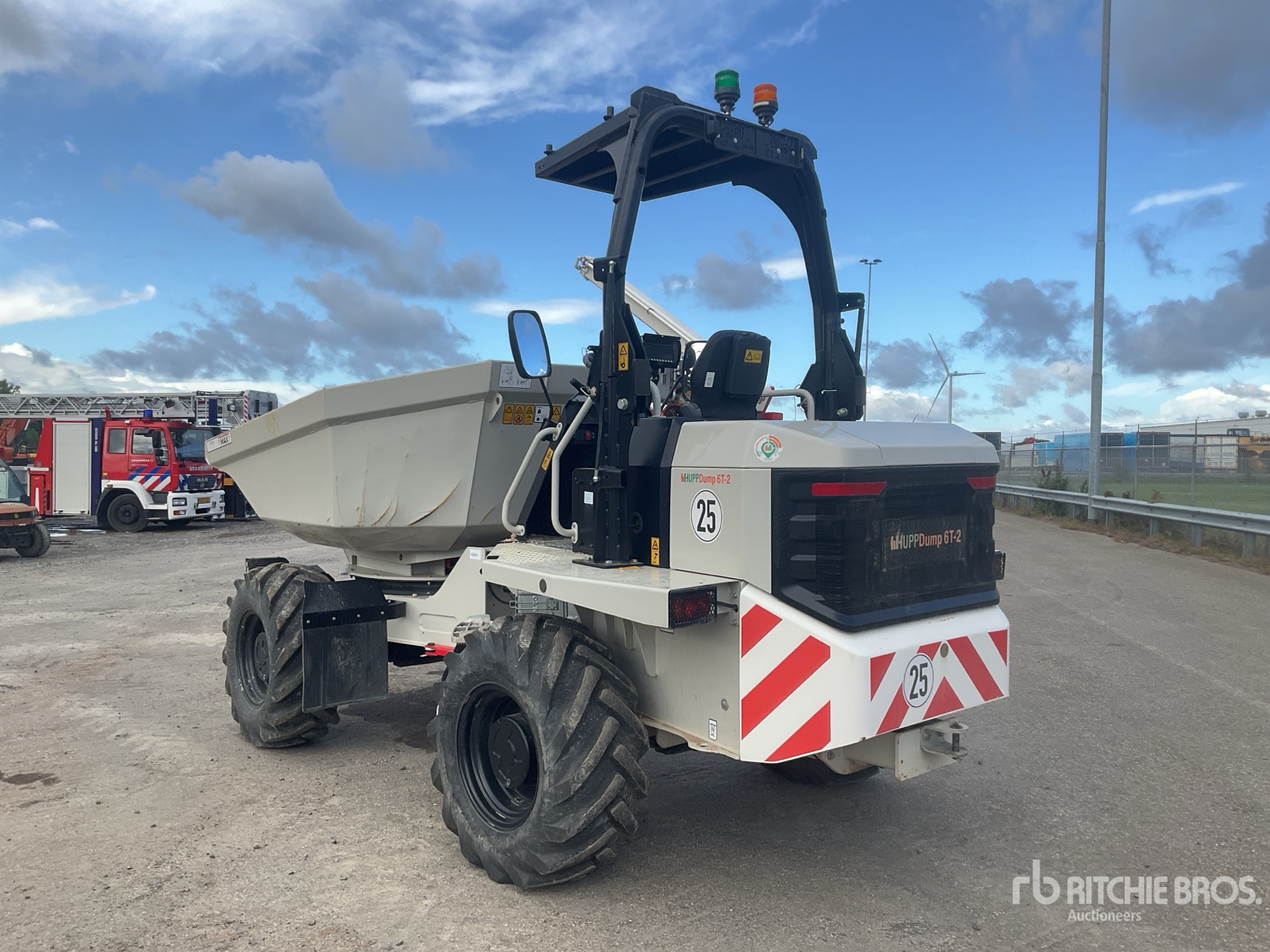 2023 JCB 6ST-2S5
