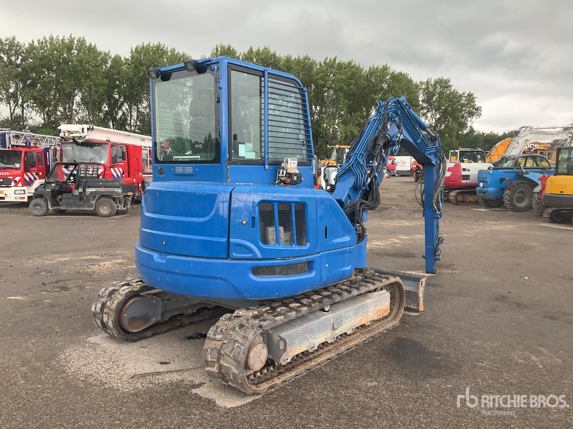 General Appearance with Picture, Right Rear Corner
