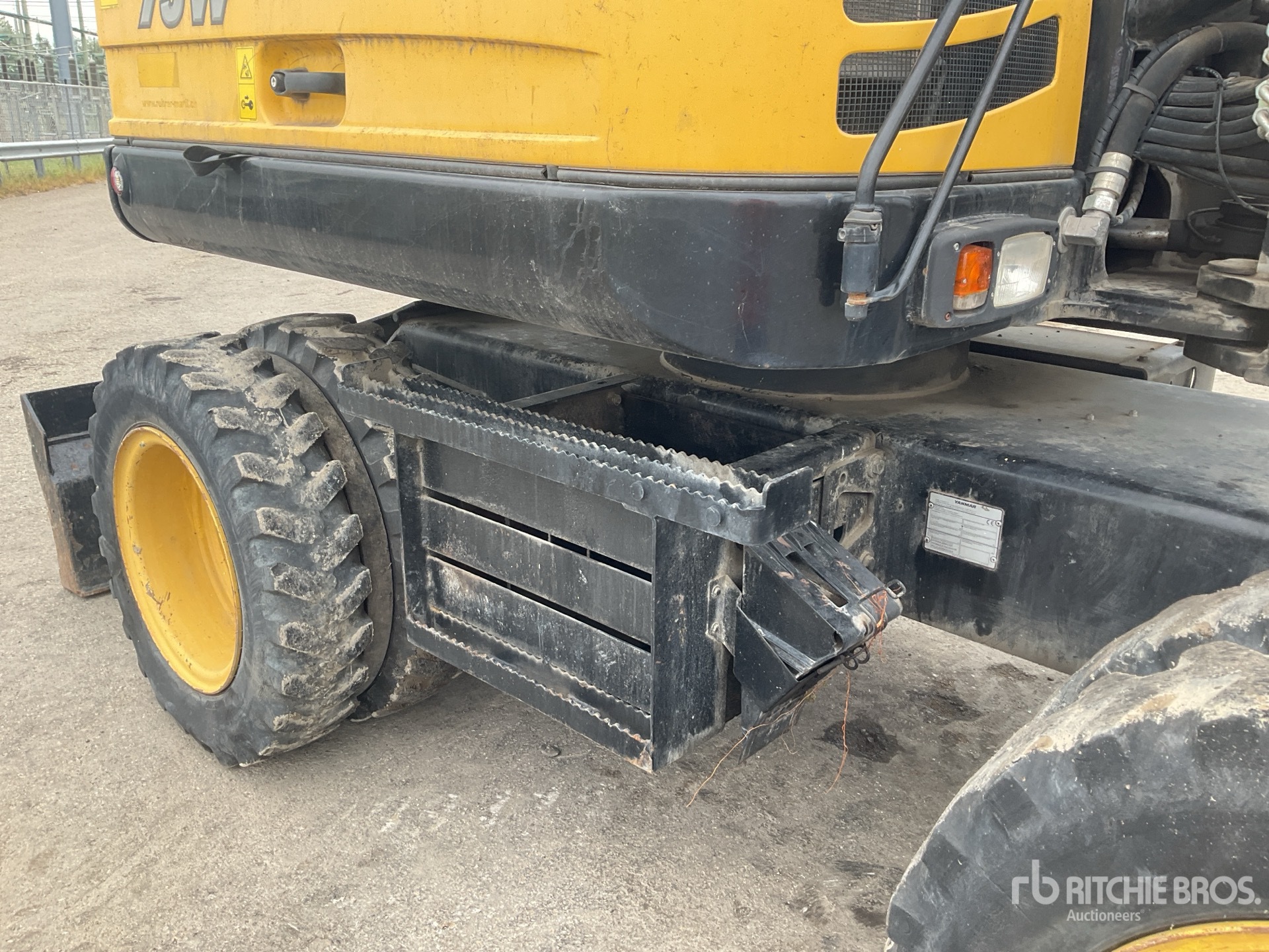 2017 Yanmar B75W