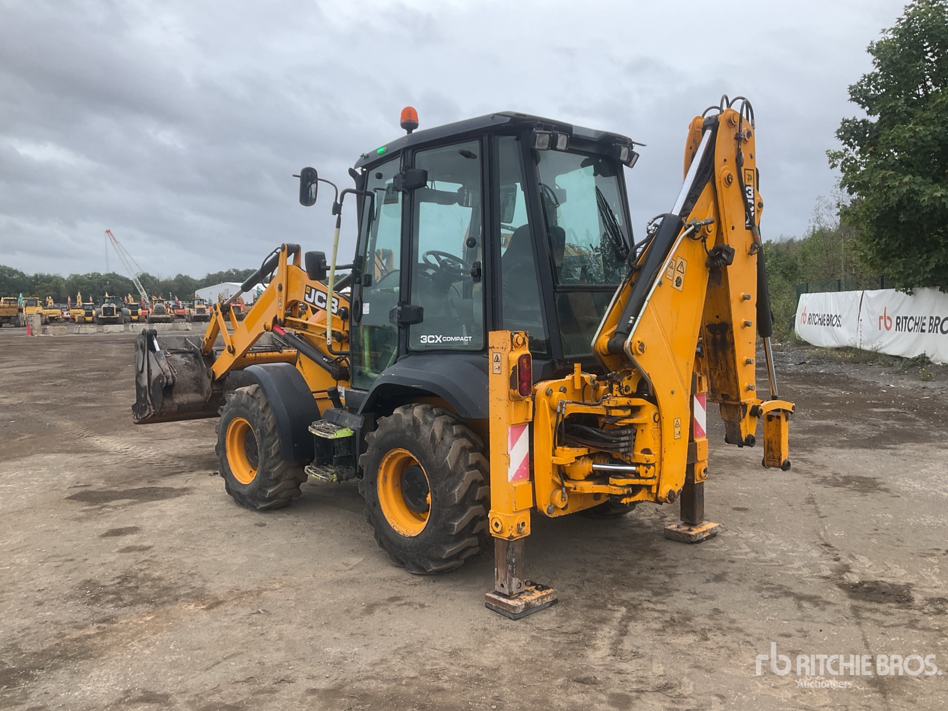 2016 JCB 3CX Compact Backhoe Loader