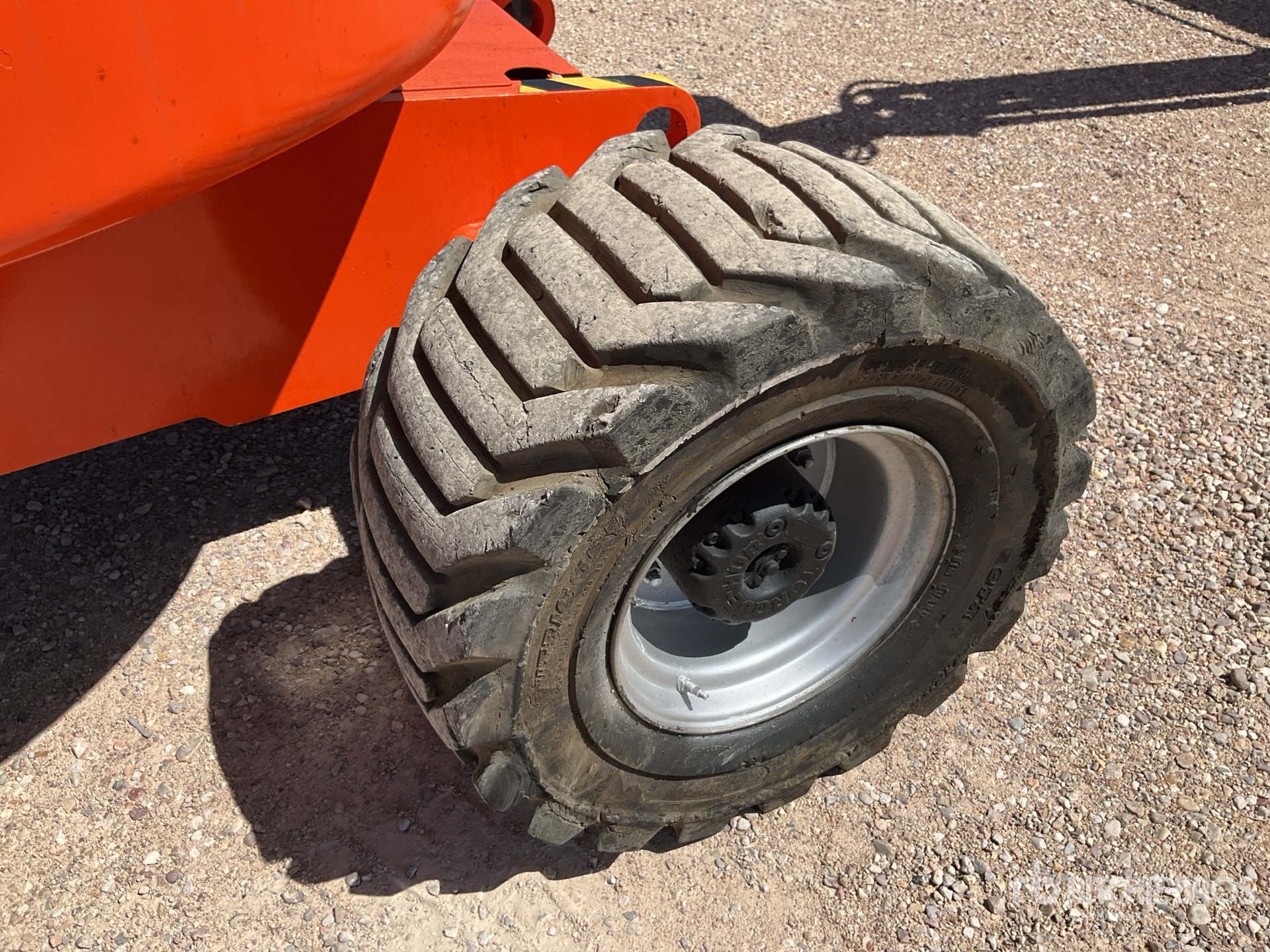 2005 JLG 450AJSII