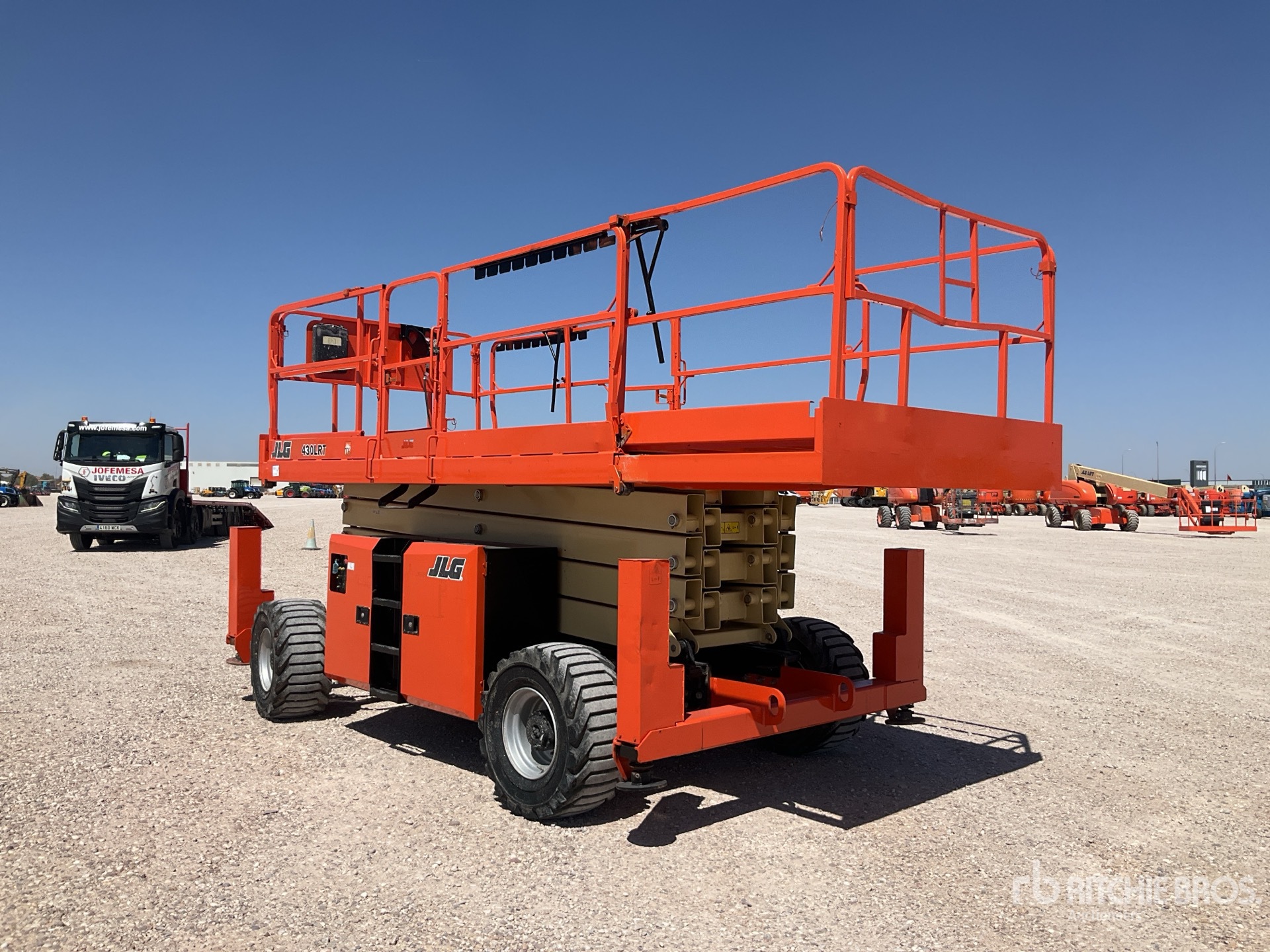 2019 JLG 430LRT