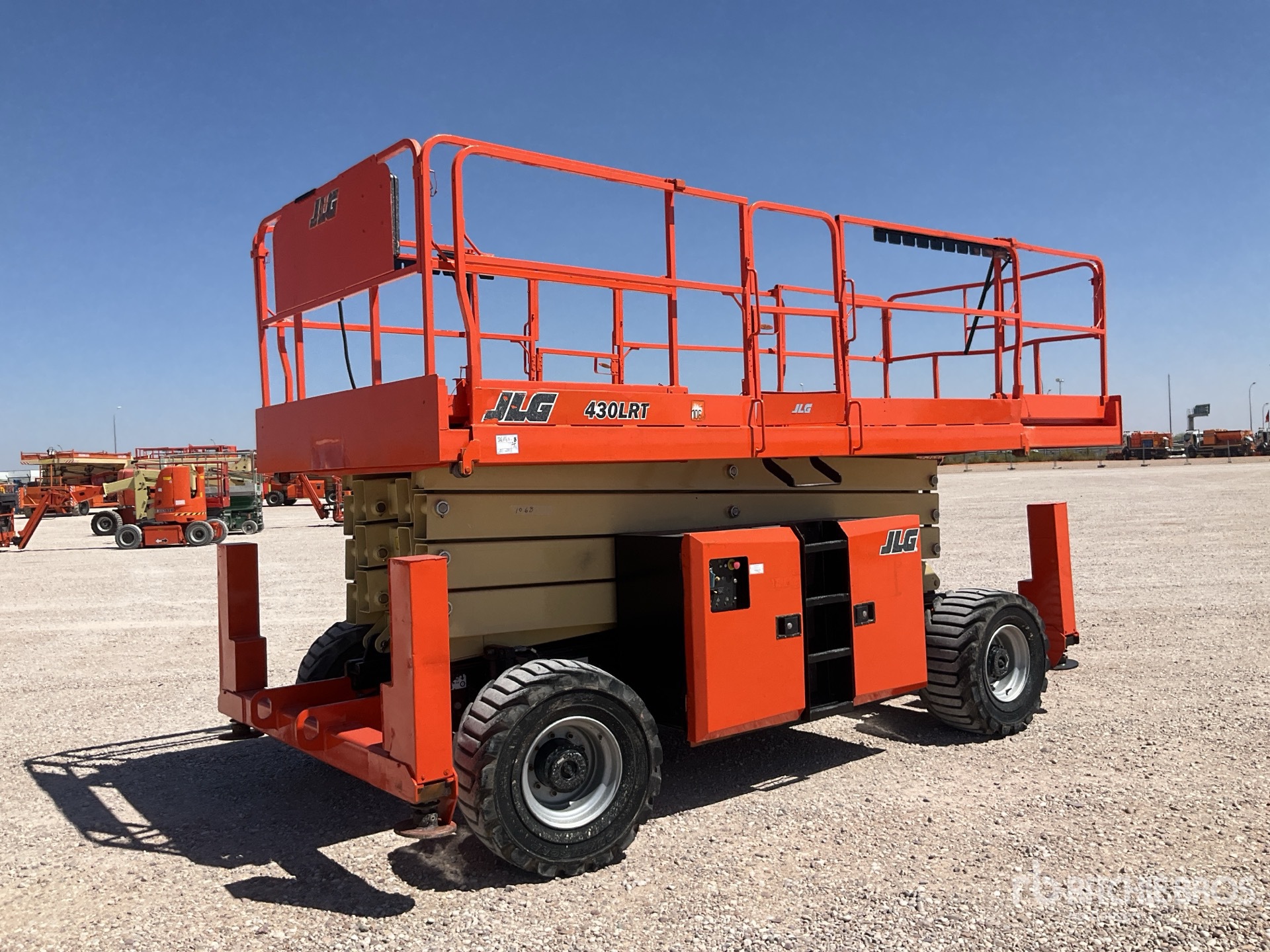 2019 JLG 430LRT