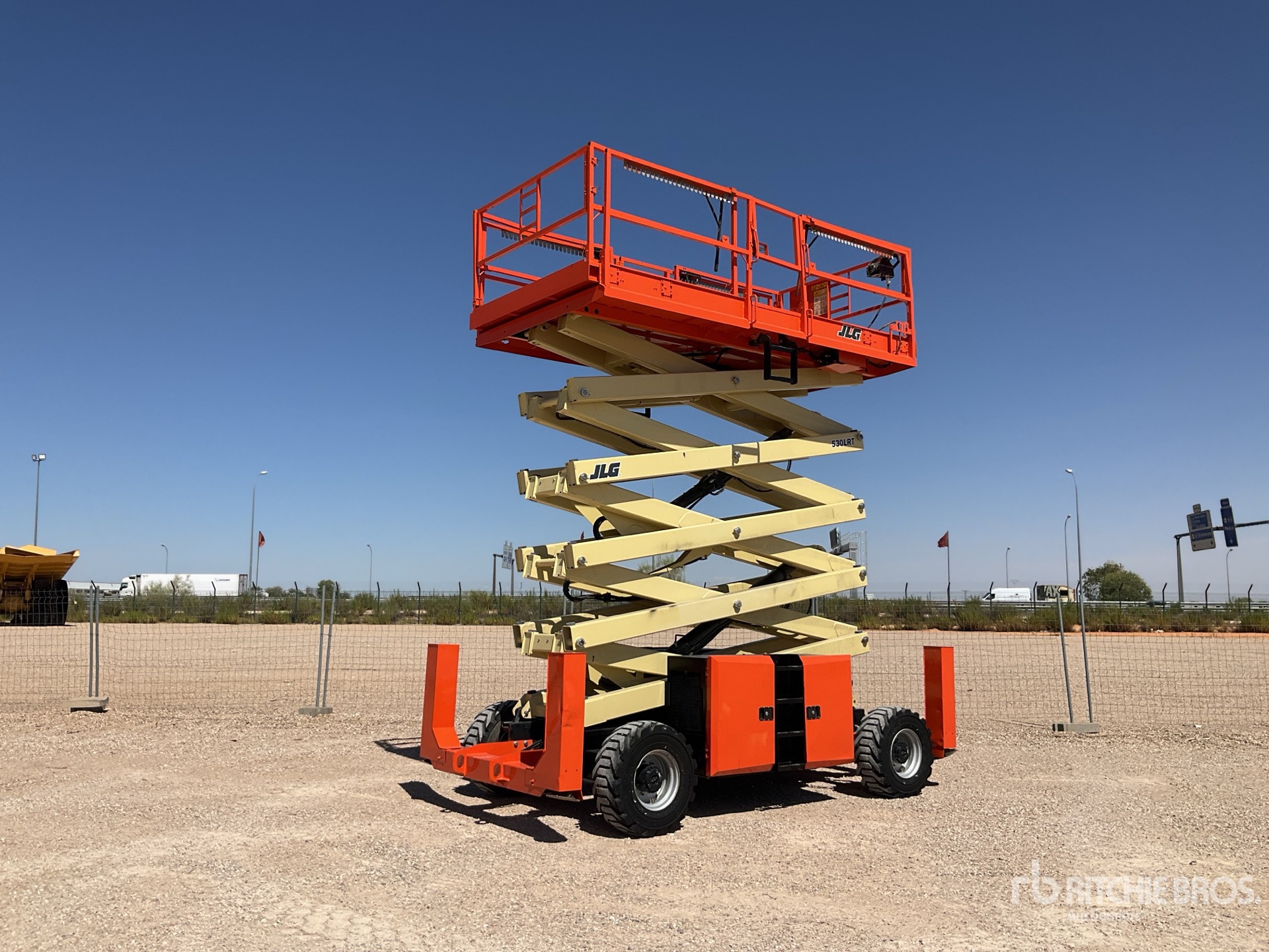 Photo of 2019 JLG 530LRT