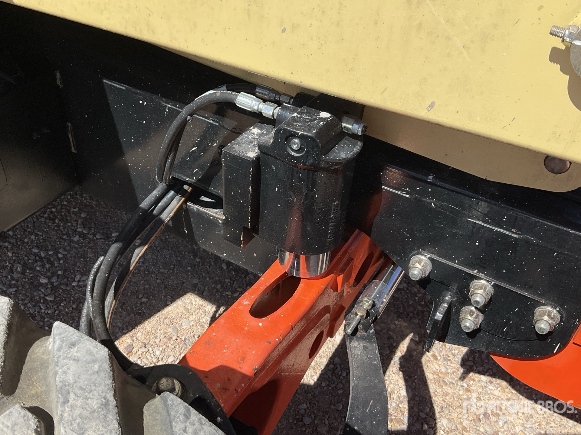 2019 JLG 530LRT