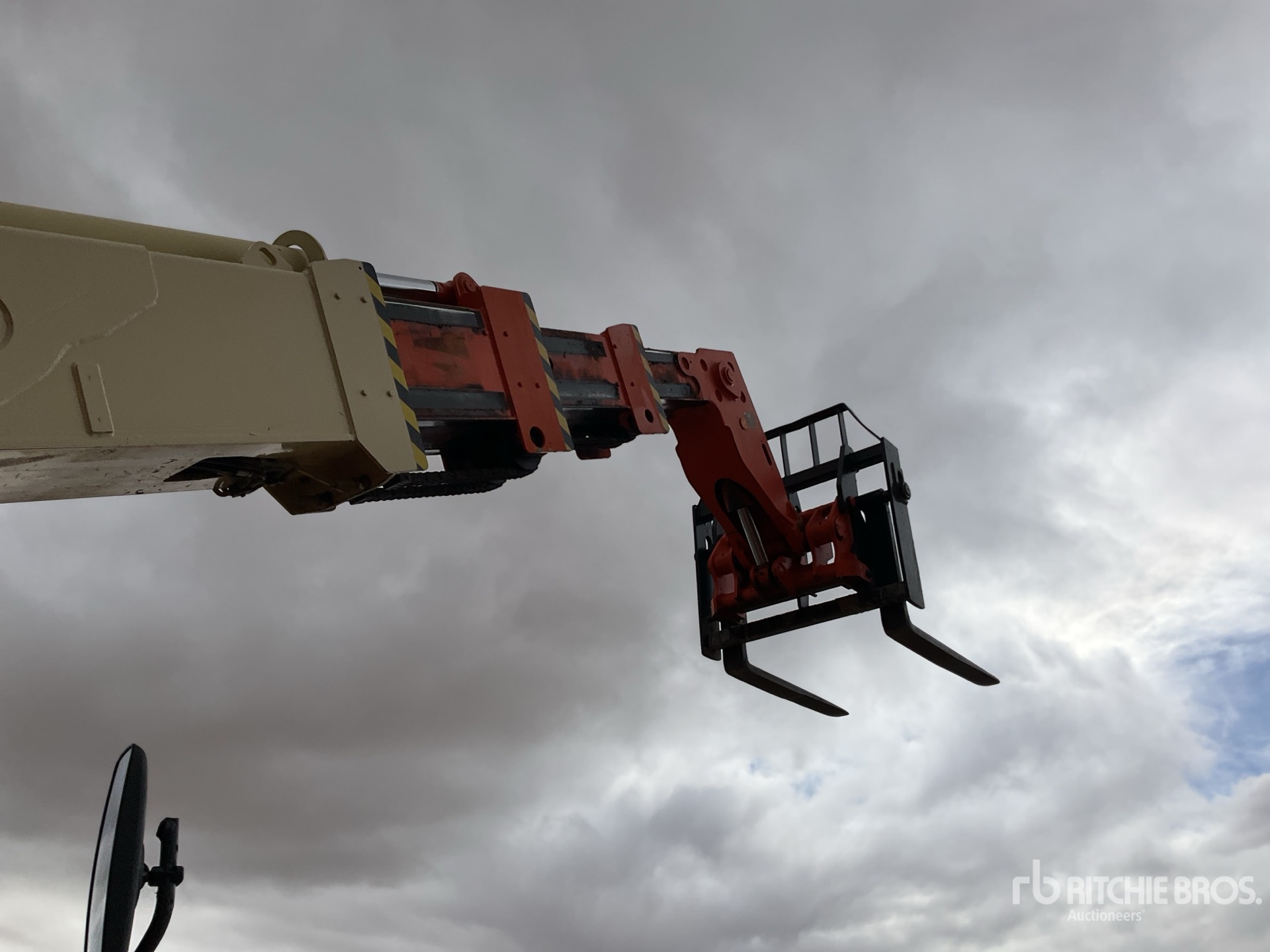 2006 JLG 4017