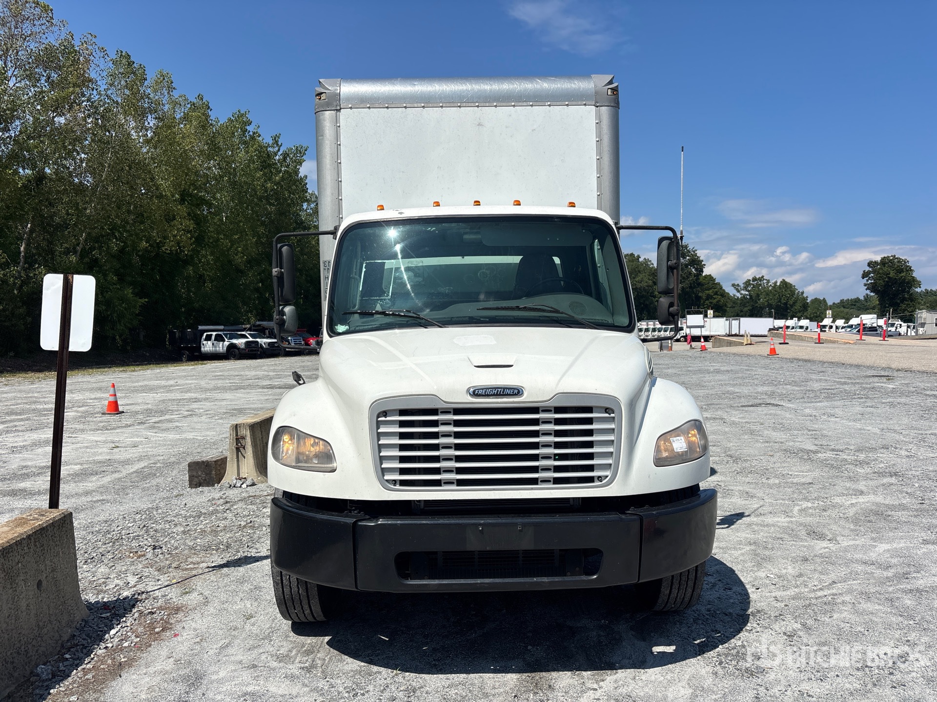 2019 Freightliner M2 106