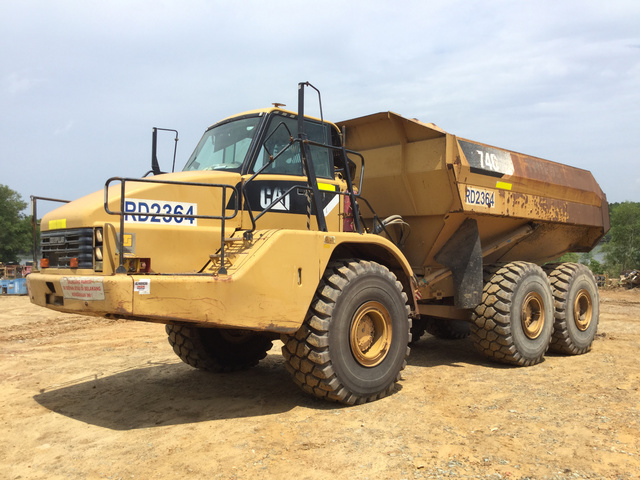2010 (unverified) Cat 740 Articulated Dump Truck