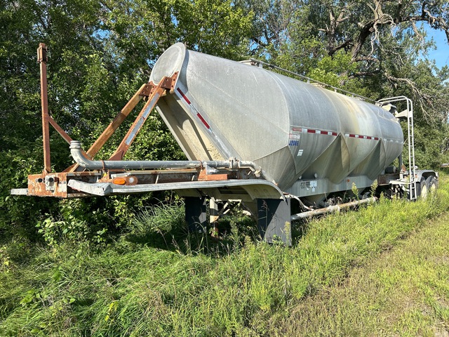 1996 Fruehauf&nbsp; HABF2J1000X3 1000 cft T/A Pneumatic Bulk Trailer
