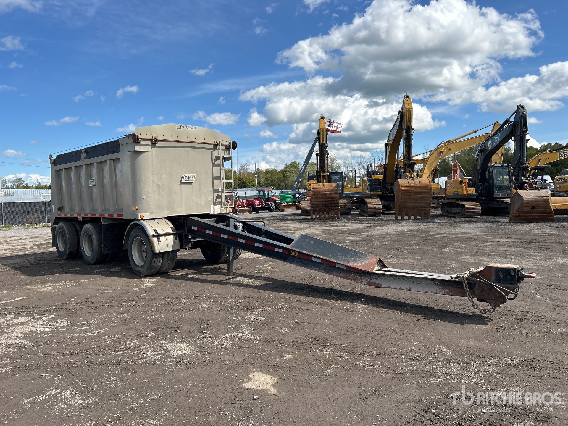 2001 East 17 ft Tri/A