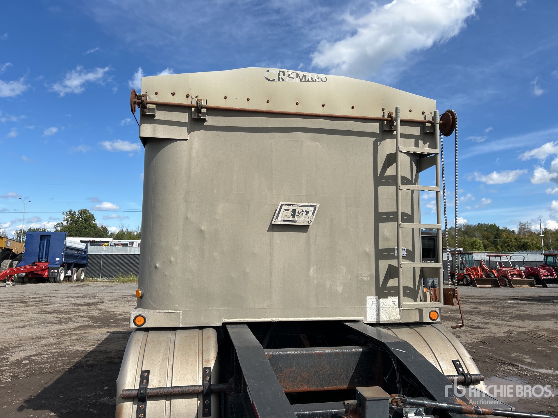 2001 East 17 ft Tri/A