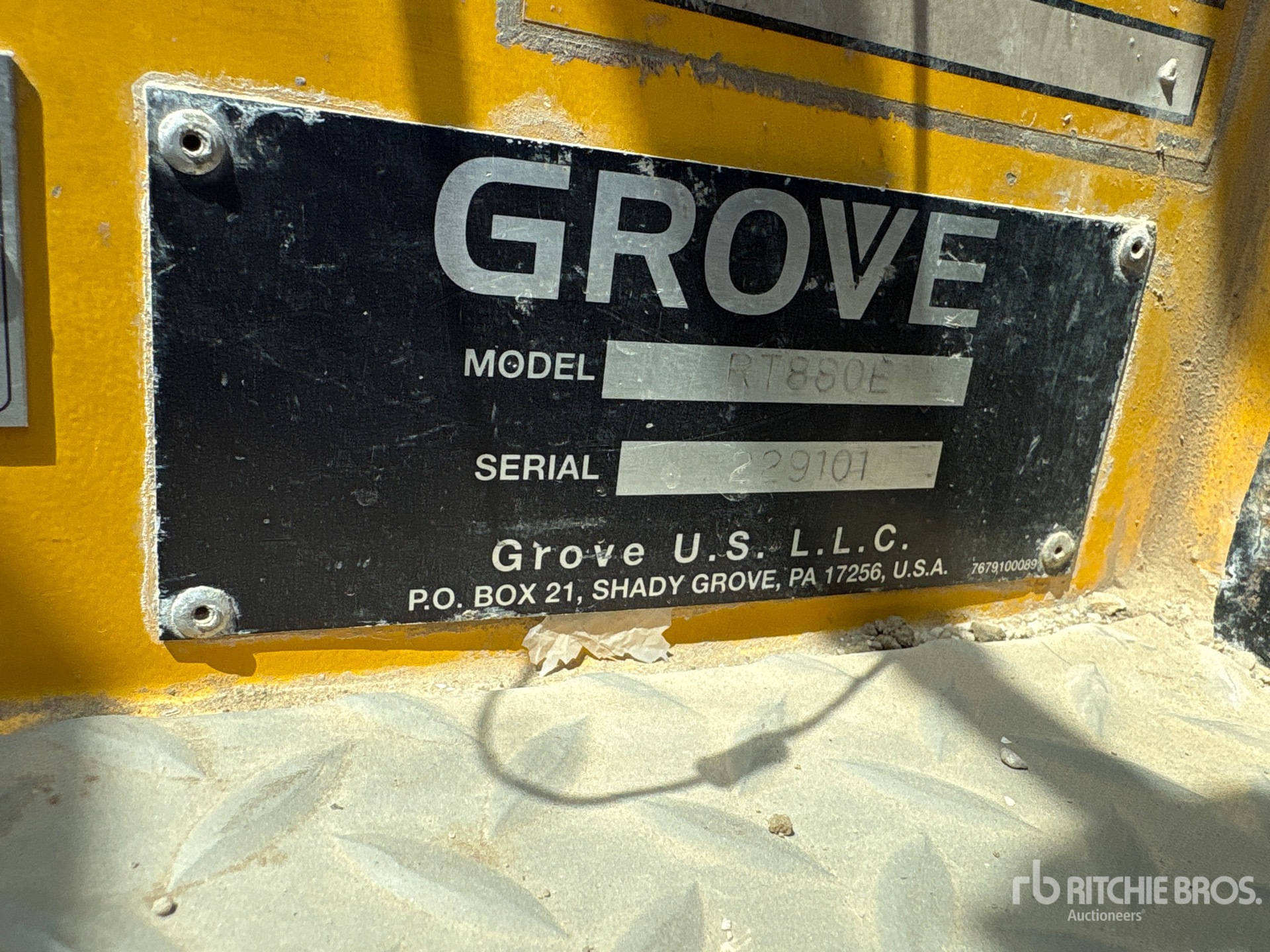 2008 Grove RT880E