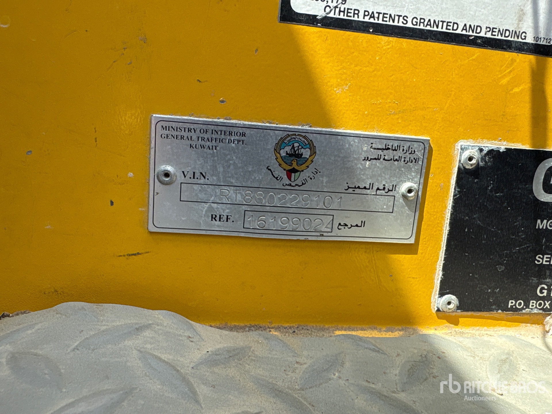 2008 Grove RT880E