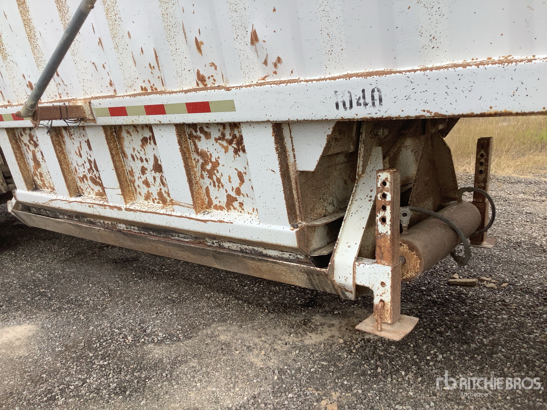 2000 CPS 40 FT T/A A-TRAIN