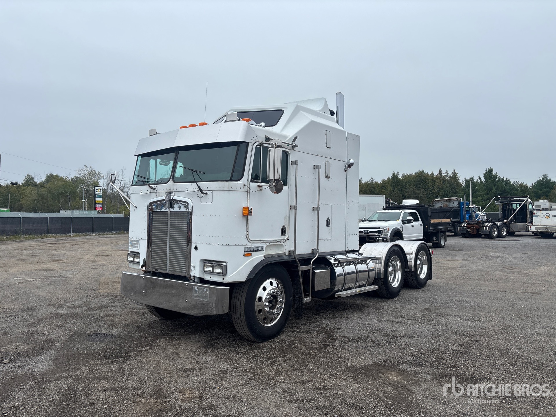1989 Kenworth K100E