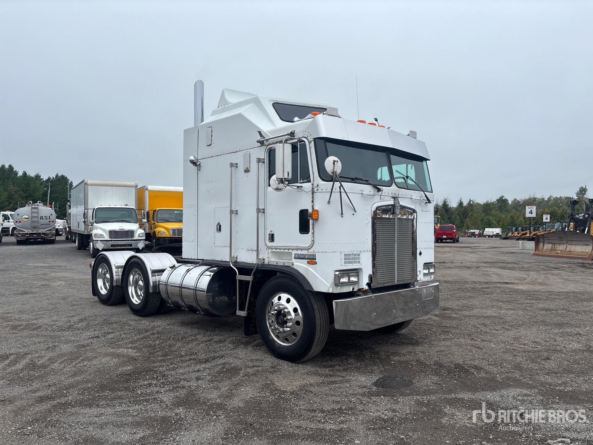 1989 Kenworth K100E