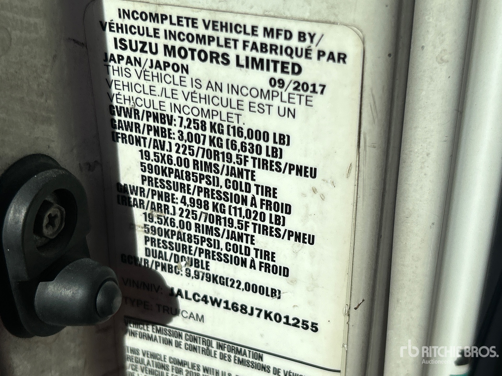 Photo of 2018 Isuzu NPR