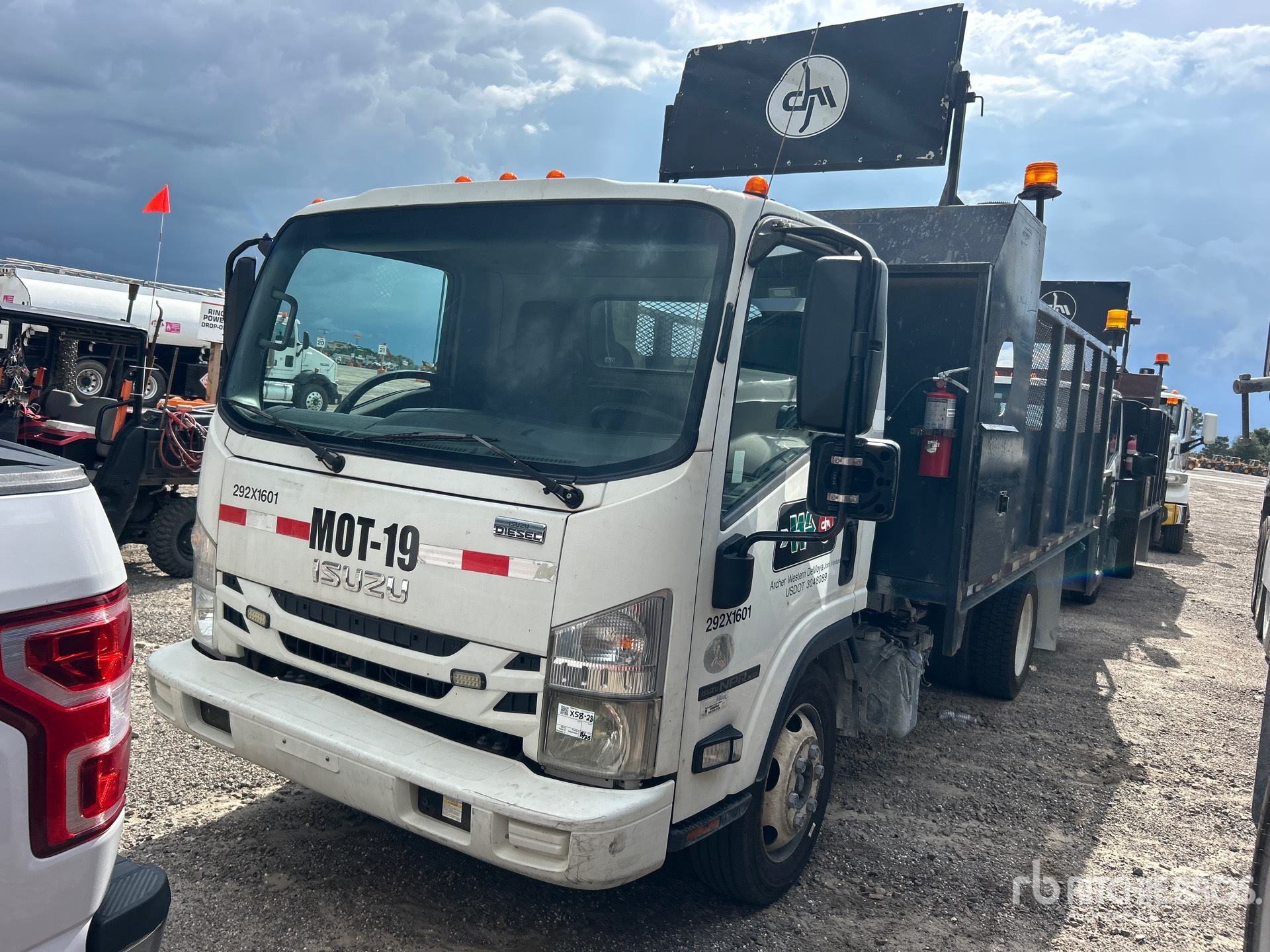 2019 Isuzu NPR