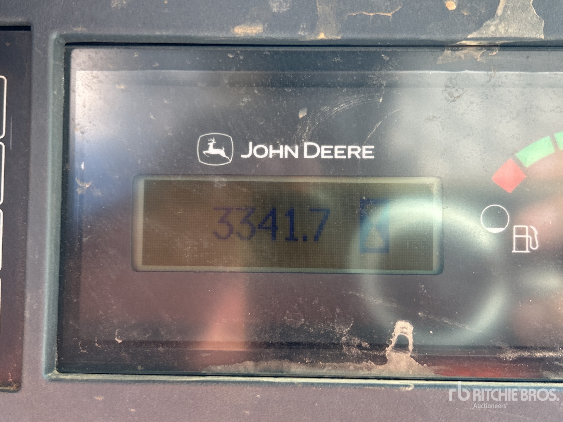 2017 John Deere 333G