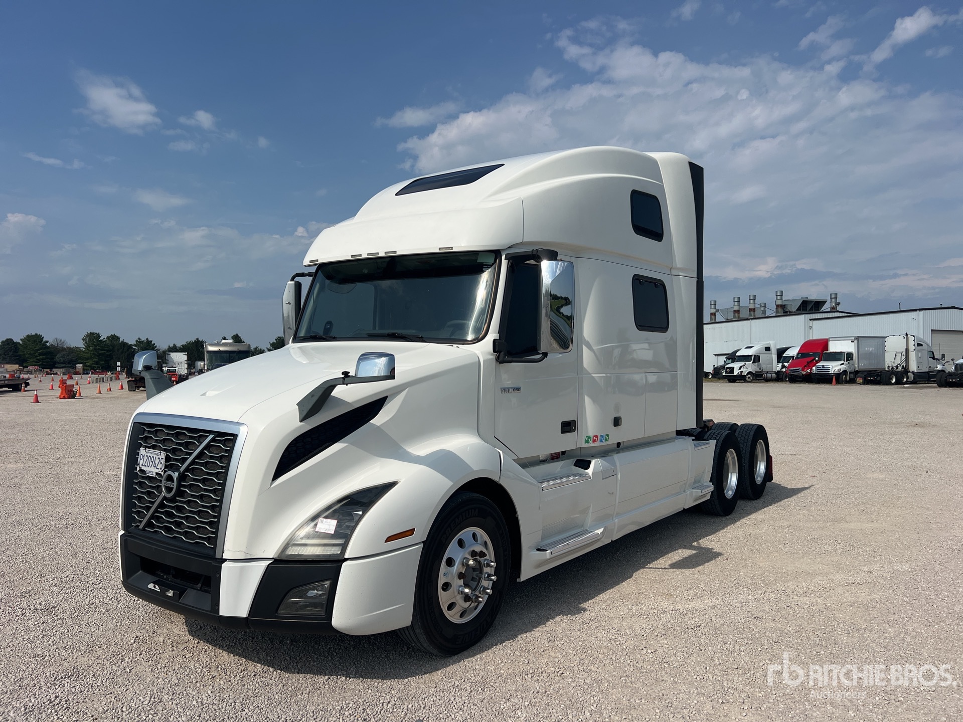 2020 Volvo VNL860