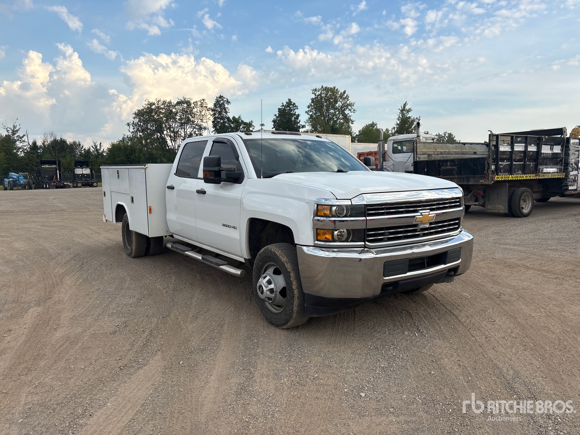 2017 Chevrolet SILVERADO 3500H
