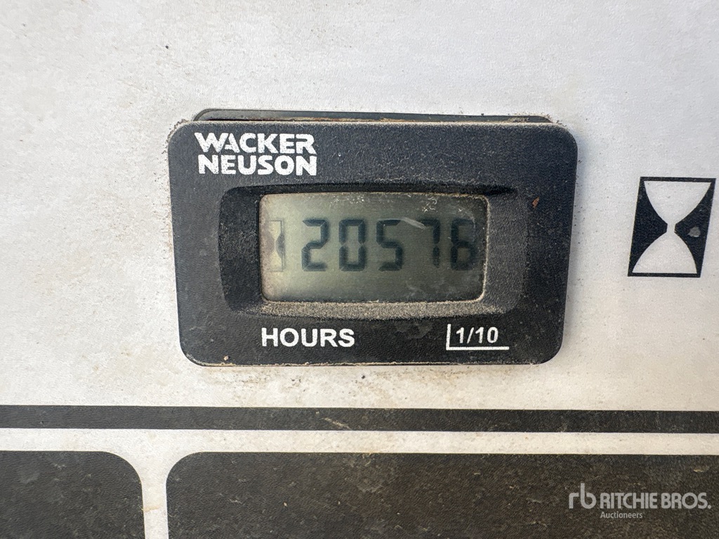 General Appearance with Hour Meter / Odometer