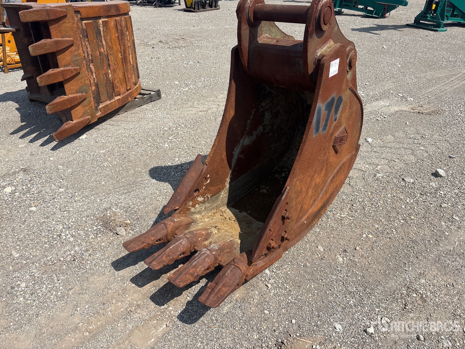  Hensley 24 in Digging - Fits Komatsu PC200