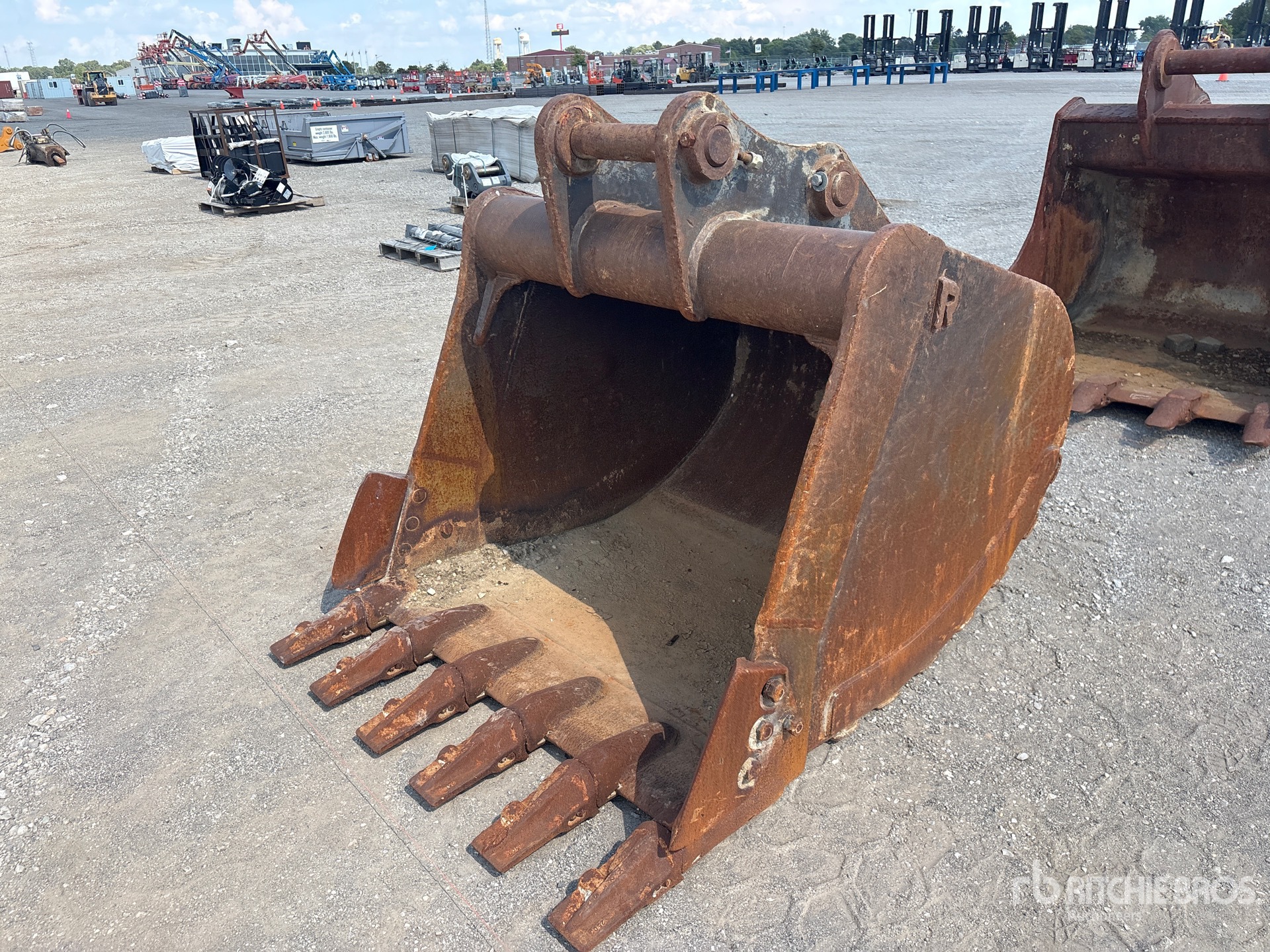 Photo of Rockland 54 in 2.4 cyd Digging - Fits Ko ...