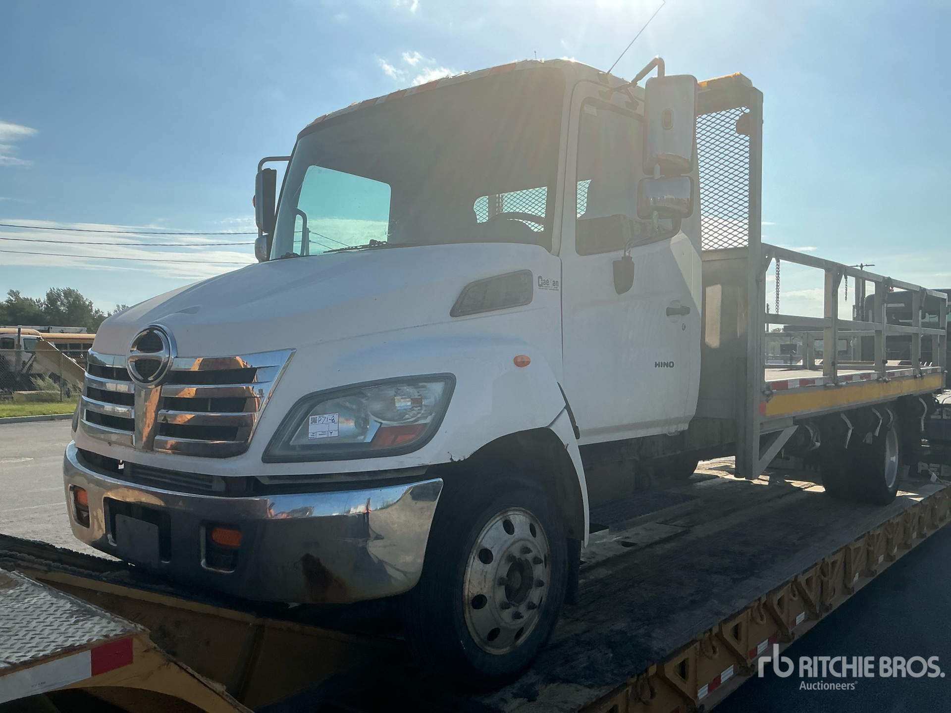 Photo of 2008 Hino 185