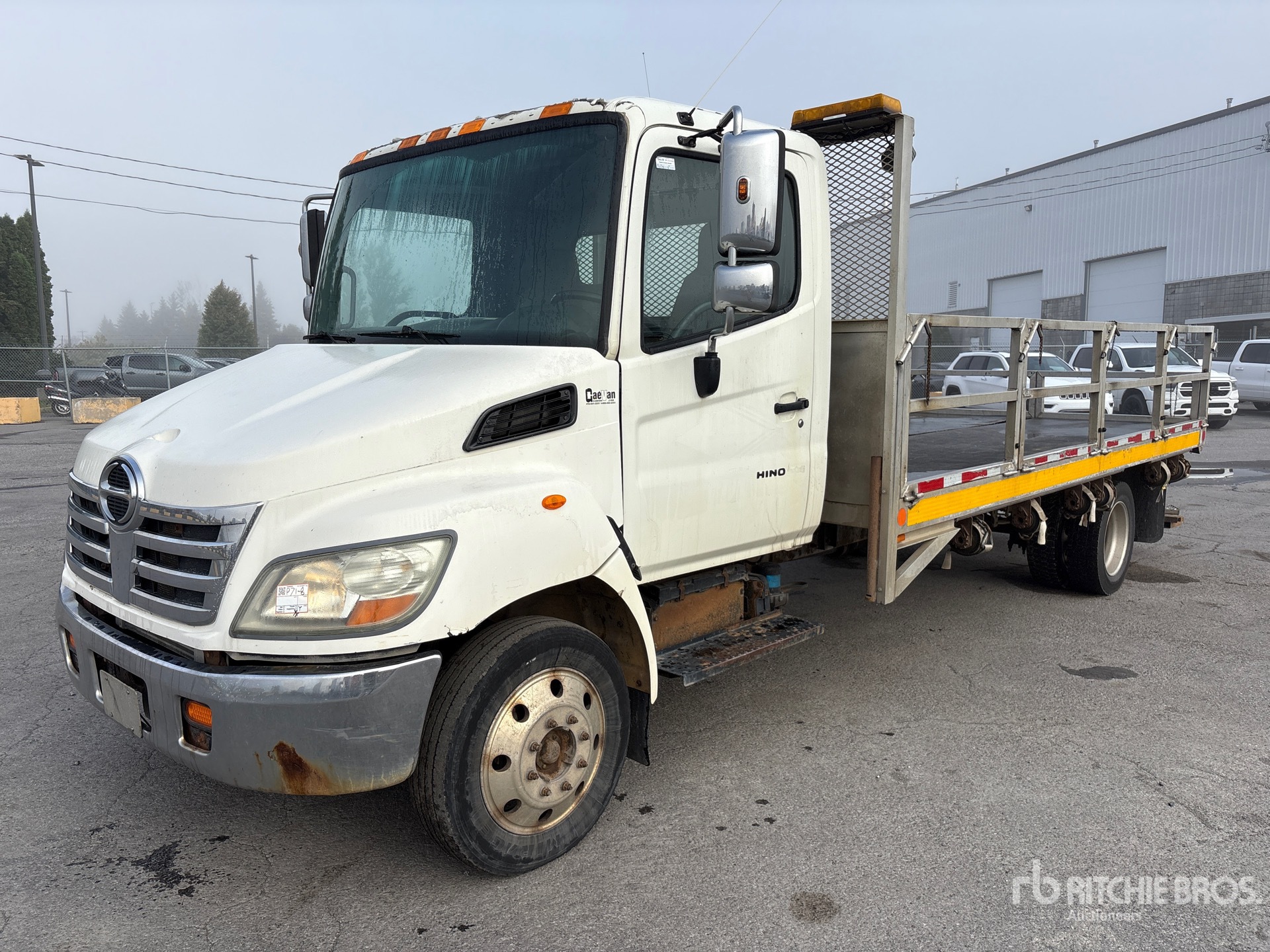 Photo of 2008 Hino 185