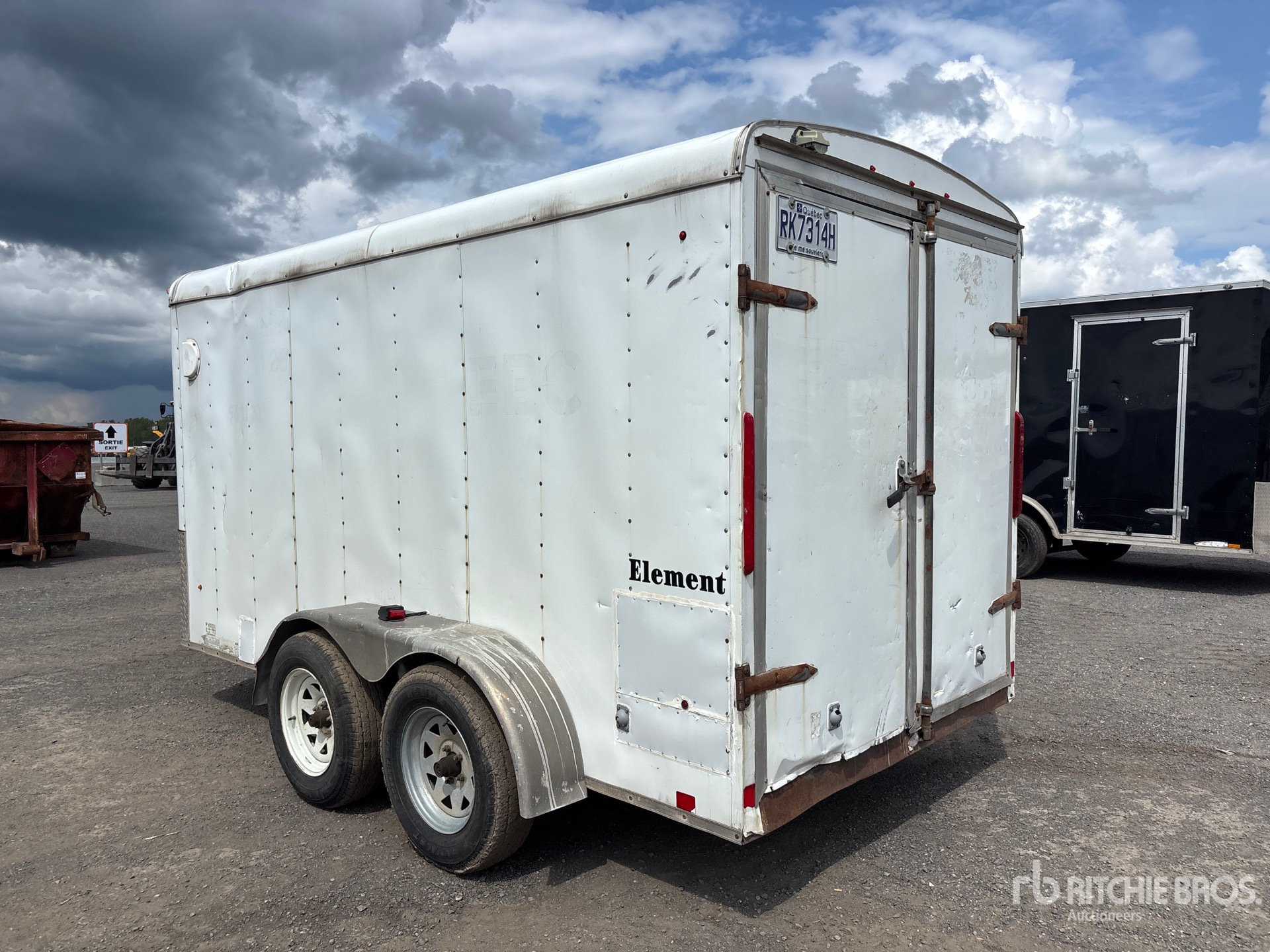 General Appearance with Picture, Left Rear Corner