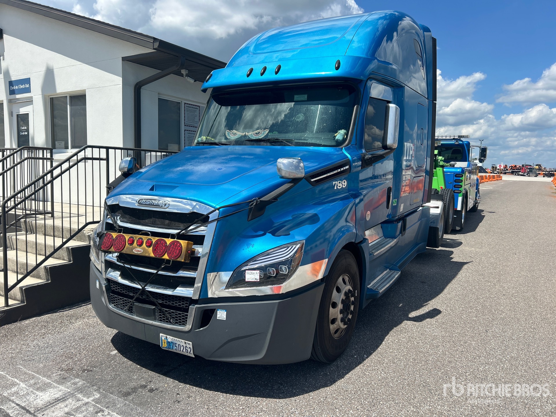 2019 Freightliner CASCADIA
