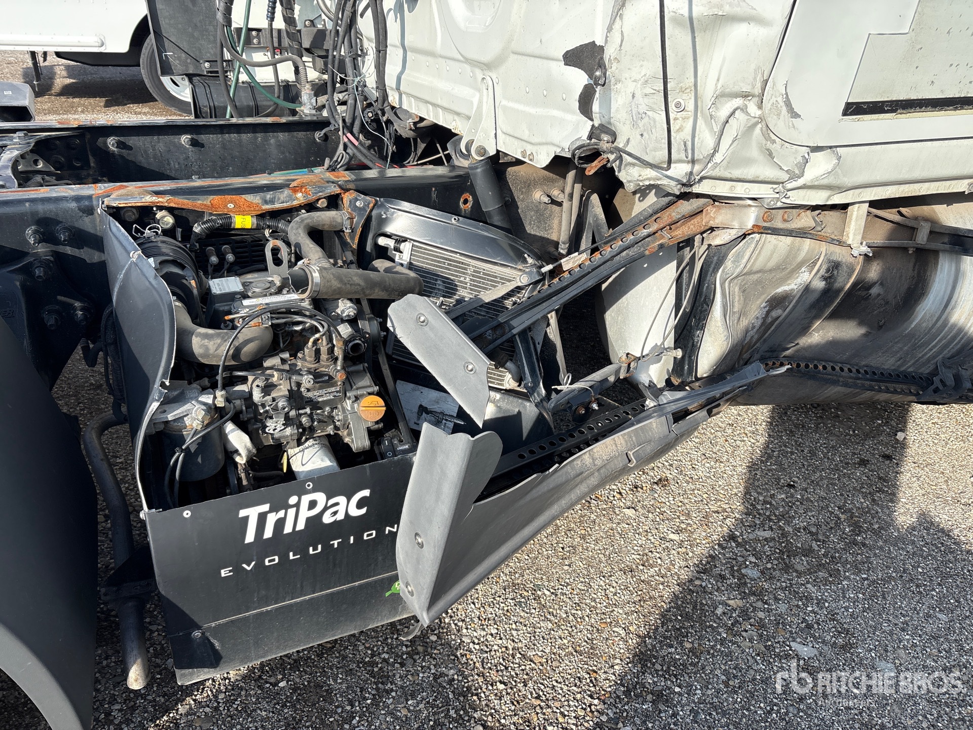 2020 Freightliner CASCADIA 126