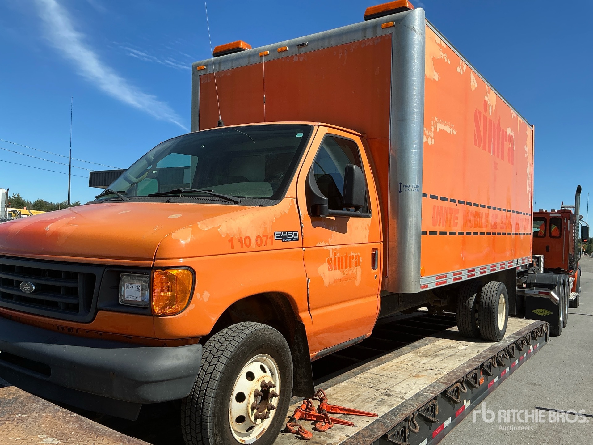 2003 Ford E-450