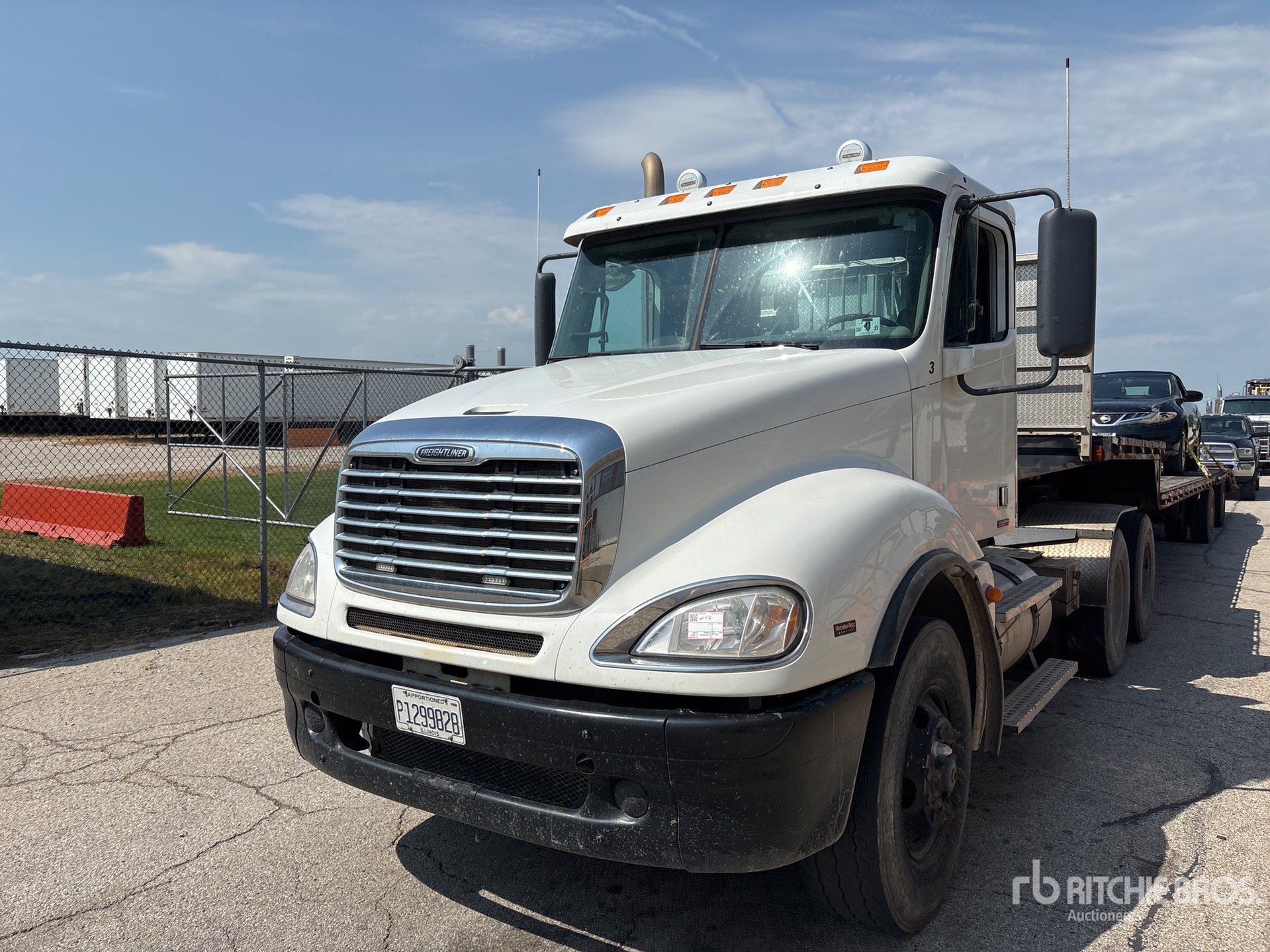 2010 Freightliner COLUMBIA 112