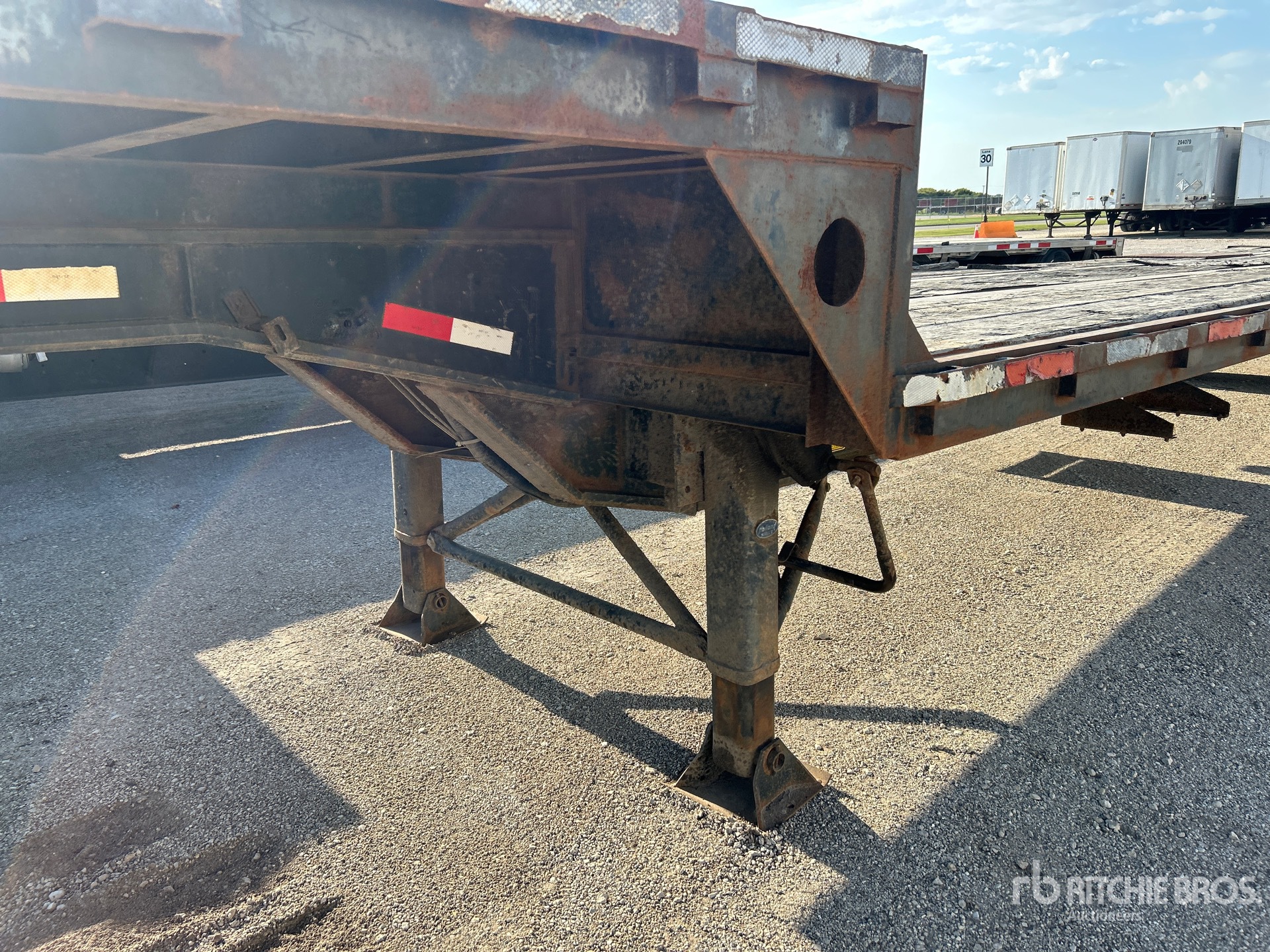 2003 BWS 53 ft T/A Spread Axle