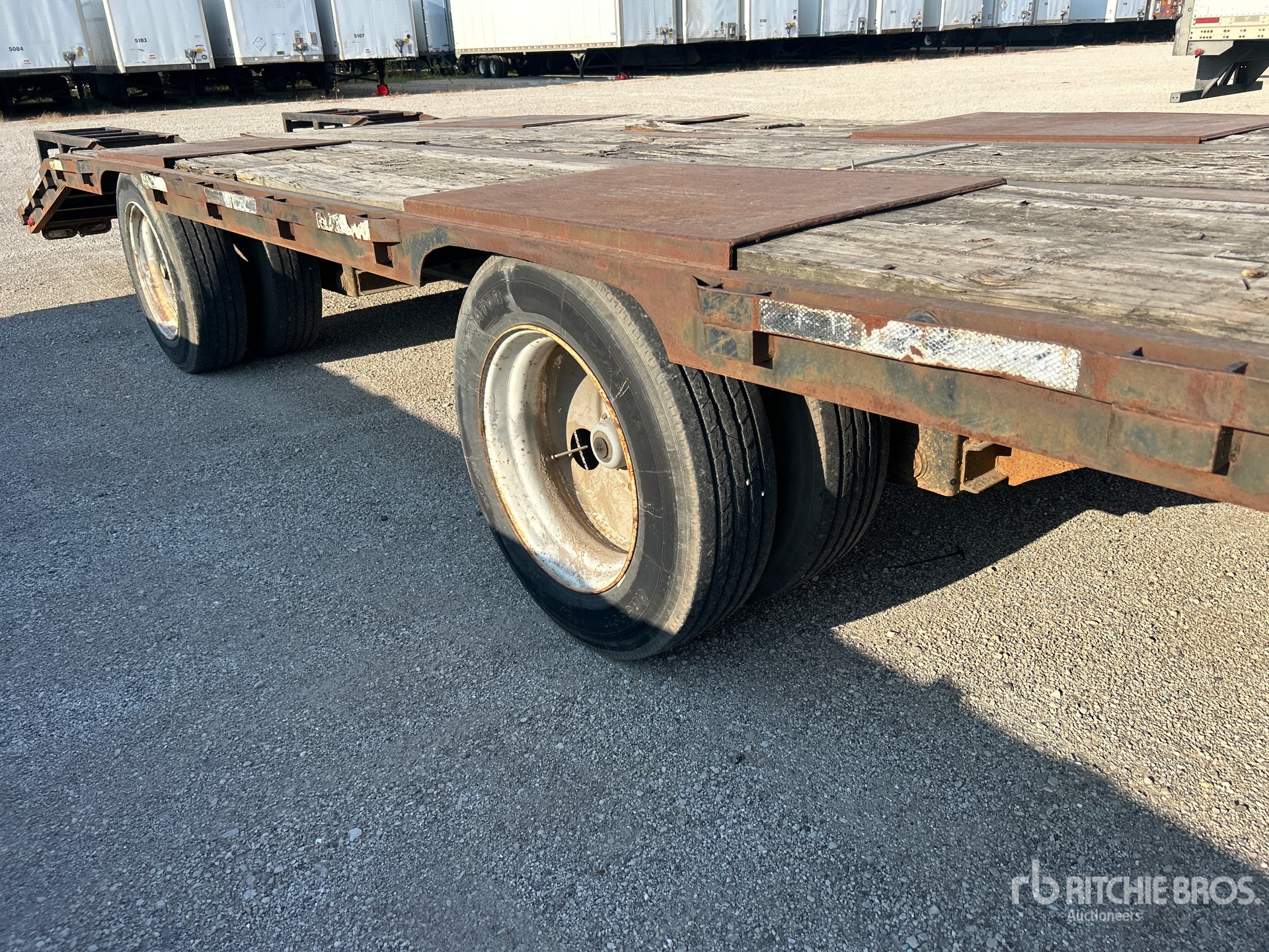 2003 BWS 53 ft T/A Spread Axle