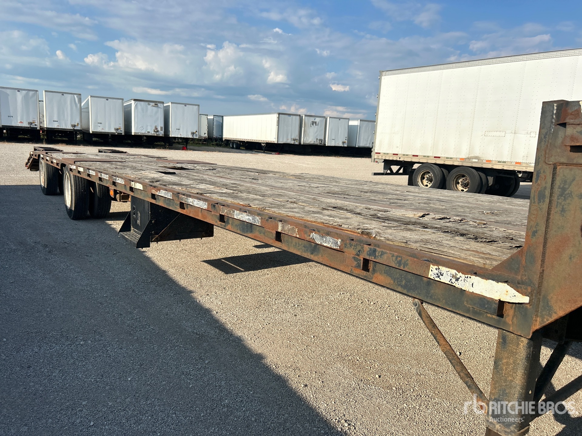 2003 BWS 53 ft T/A Spread Axle