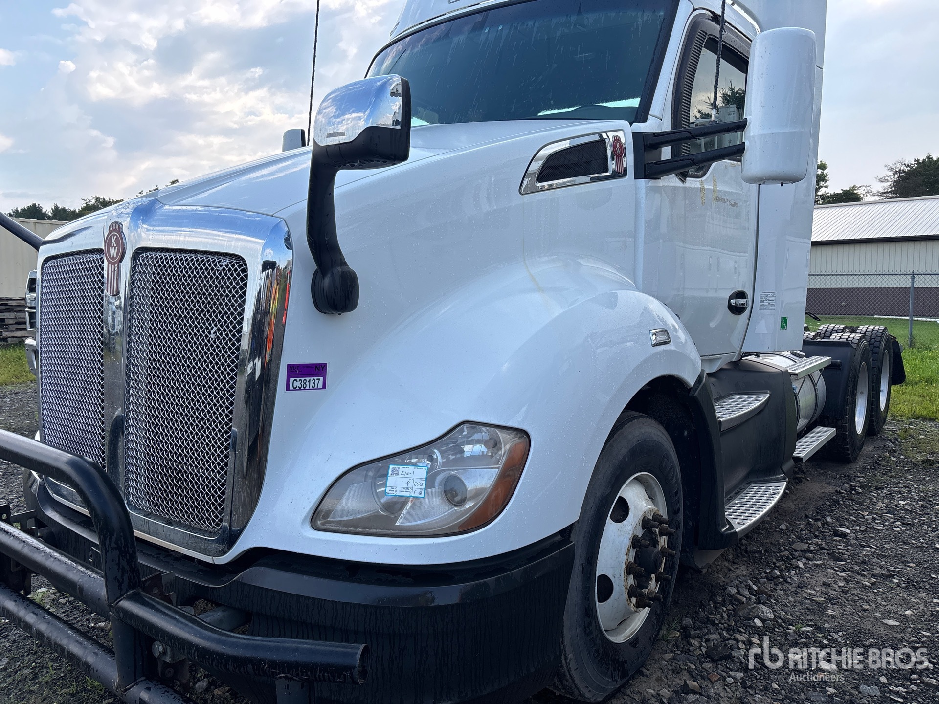 Photo of 2019 Kenworth T680