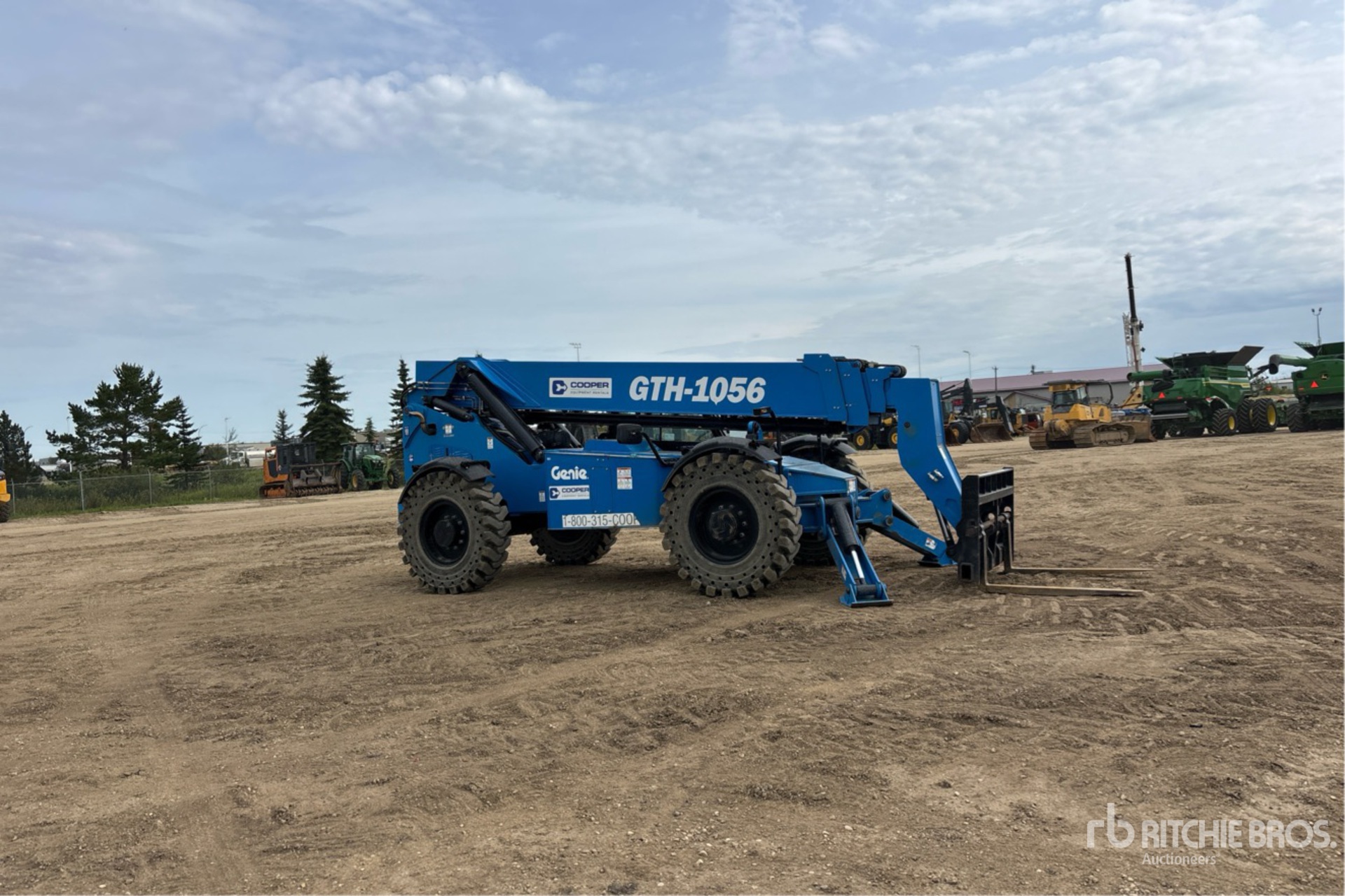 Genie GTH-1056