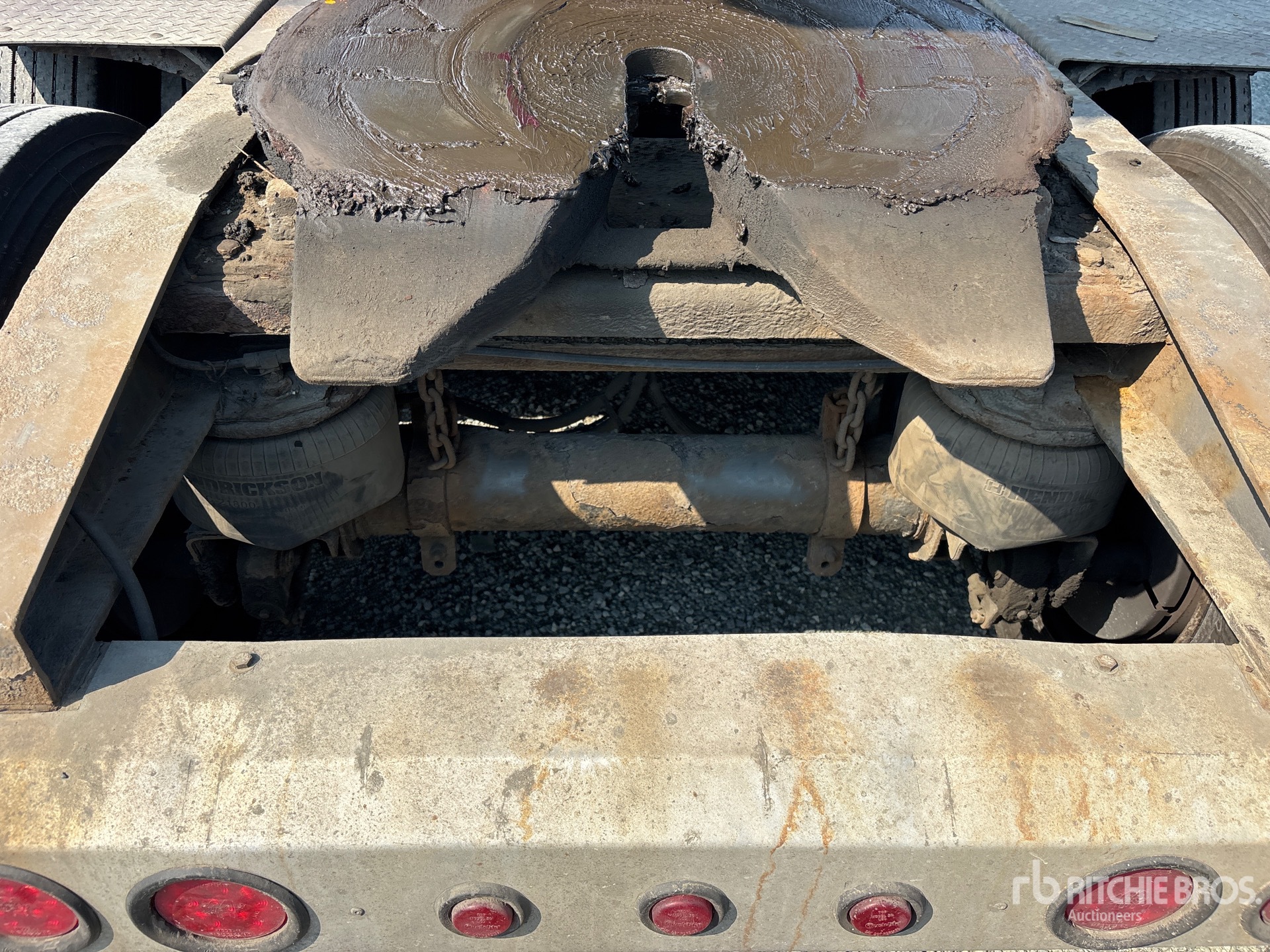 2014 Load King  32 FT TRI/A SUPER B-TRAIN PUP