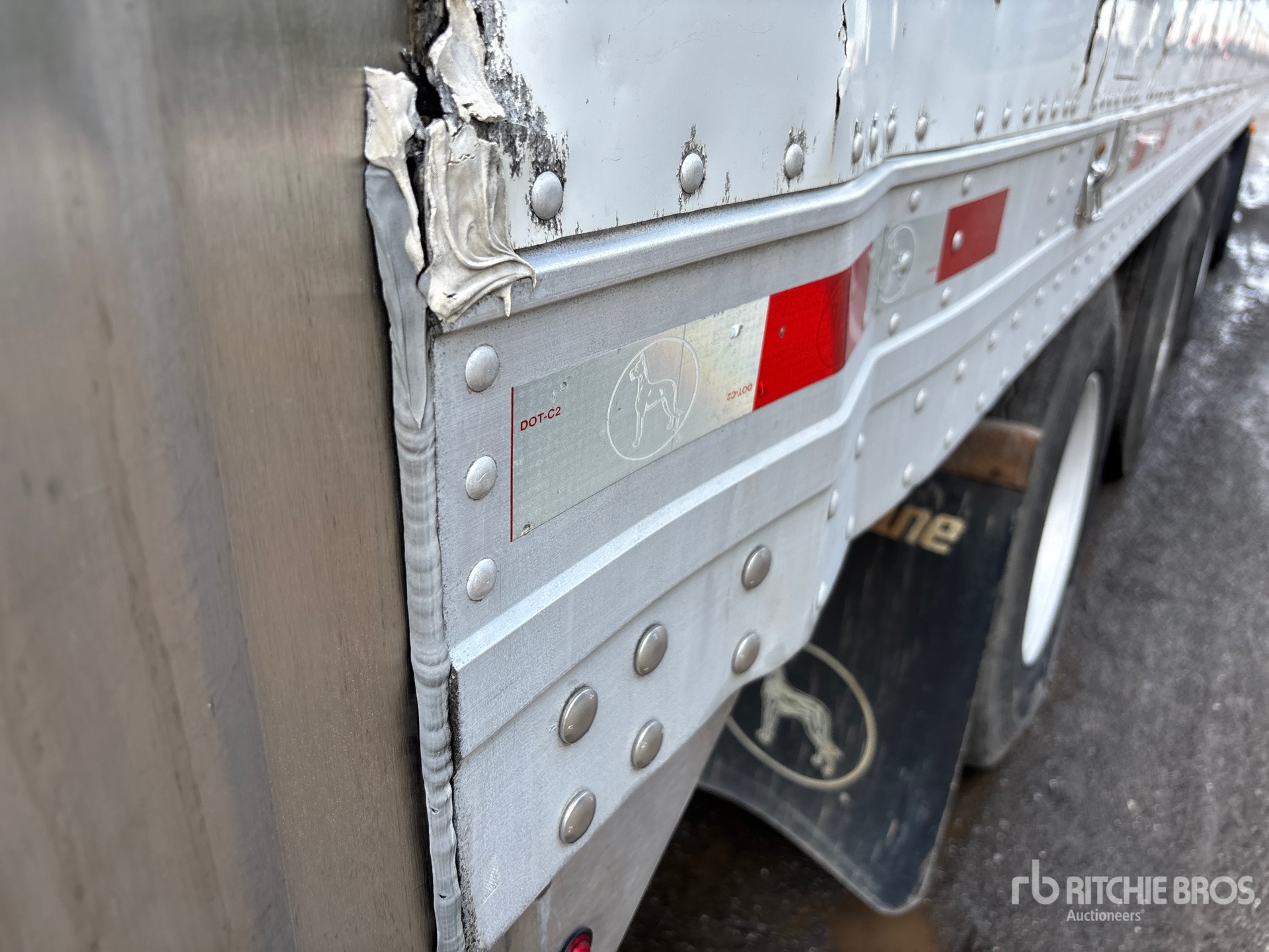 2013 Great Dane 53 FT X 102 IN SLIDING QUAD/A