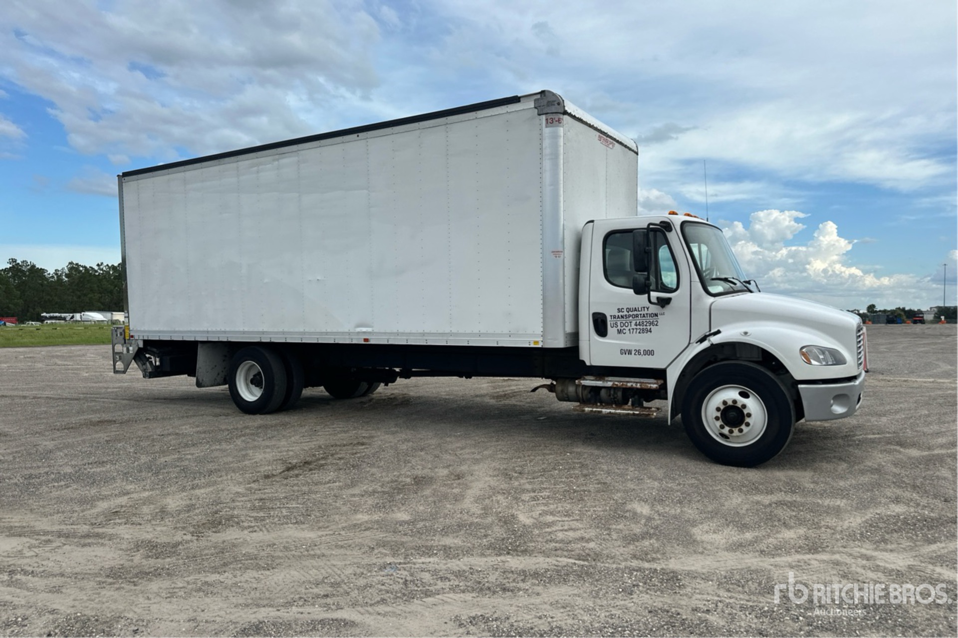 2022 Freightliner M2 106