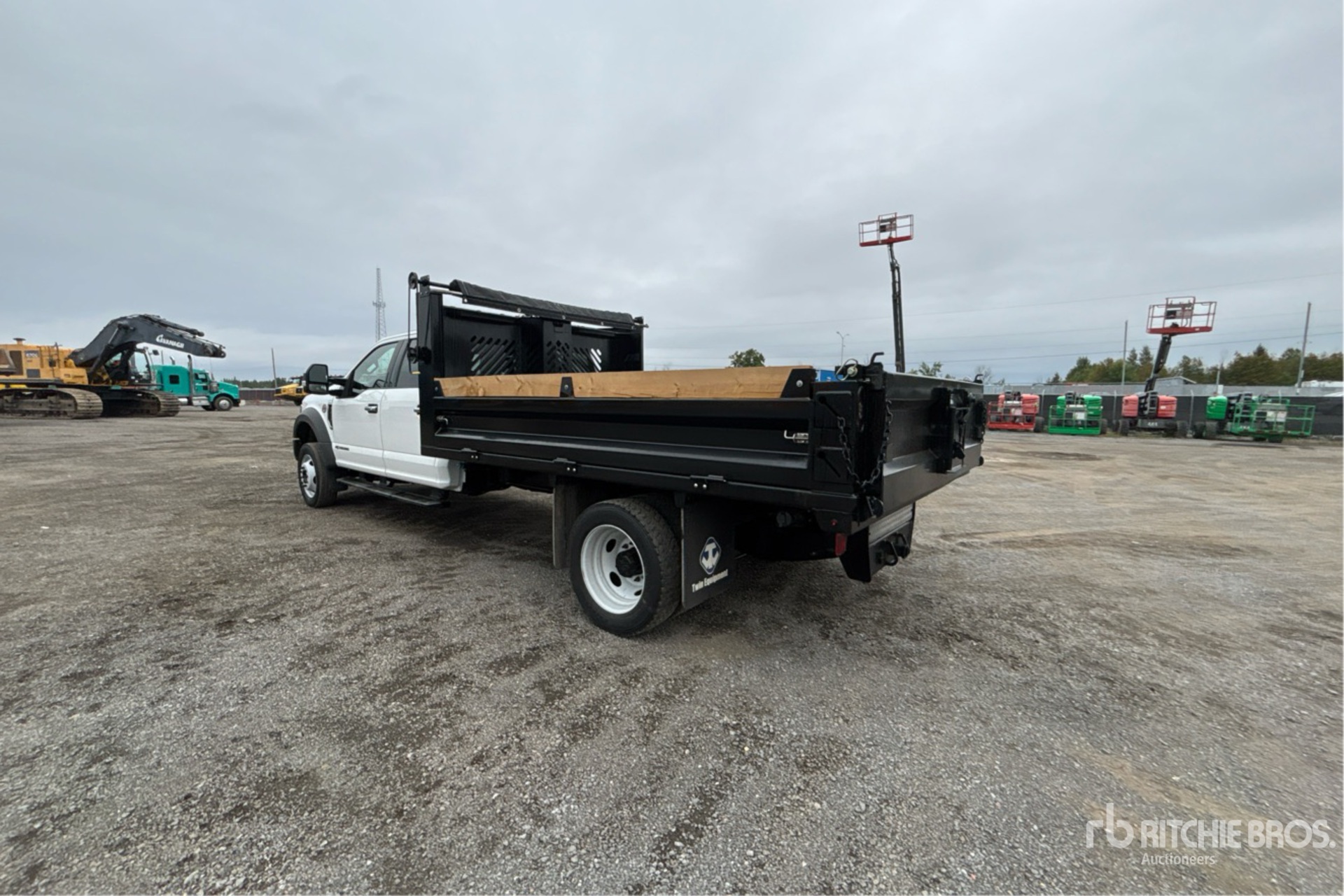 2021 Ford F-550