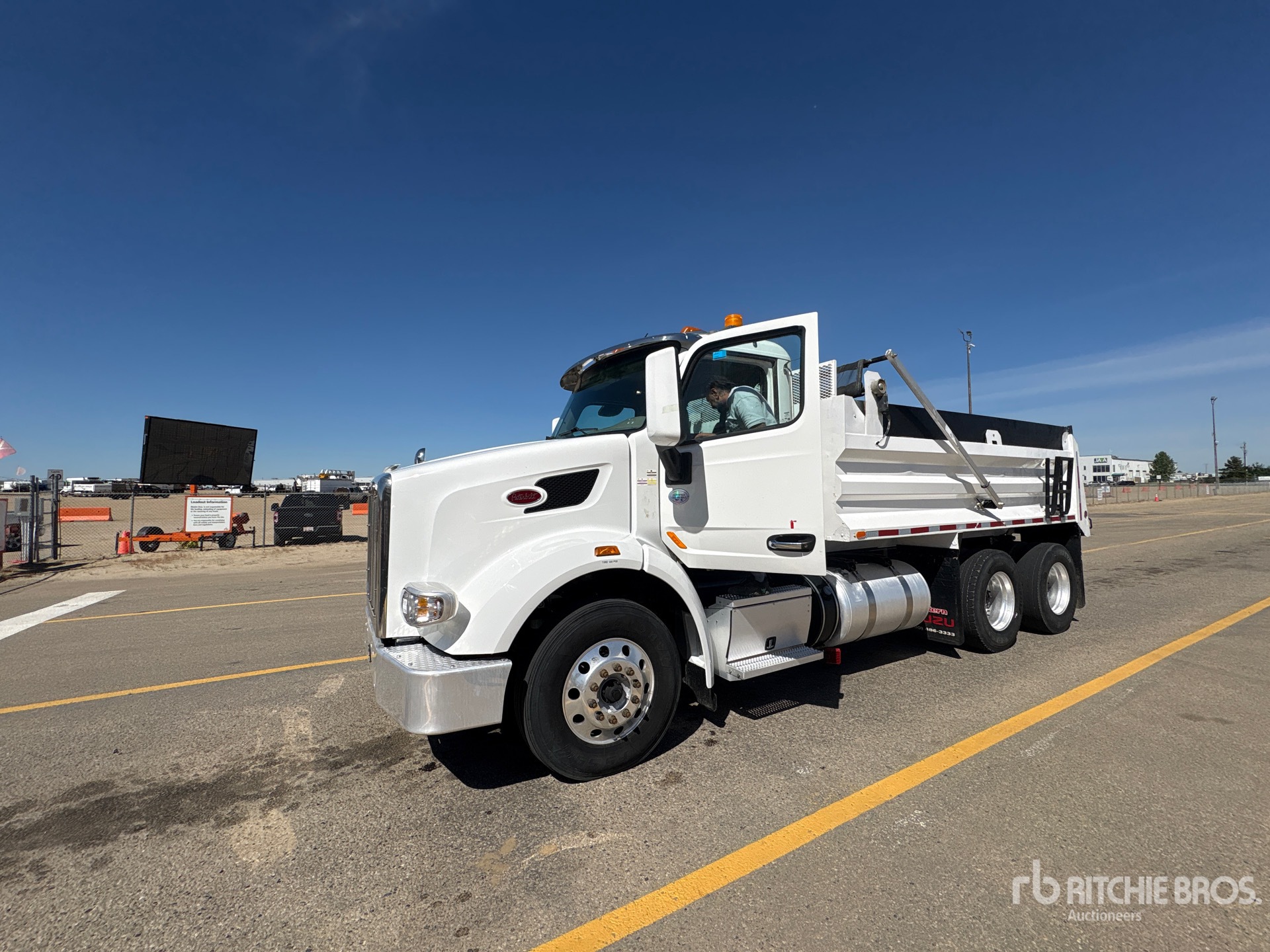 2018 Peterbilt 567
