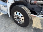 4 Underbody - Truck with Right Steer Tire