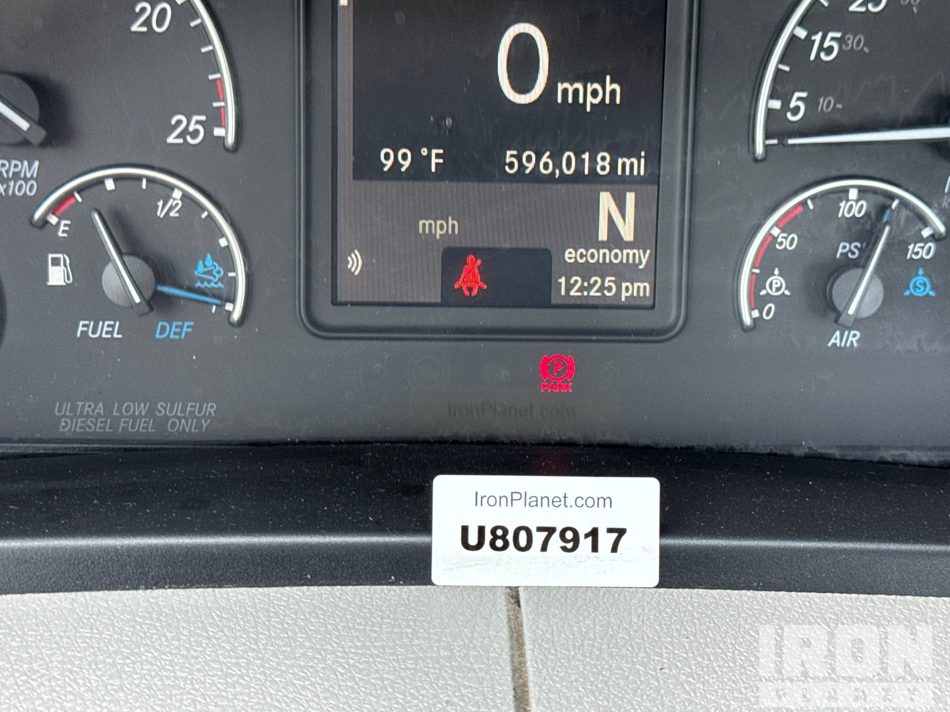 2023 Freightliner CASCADIA 126