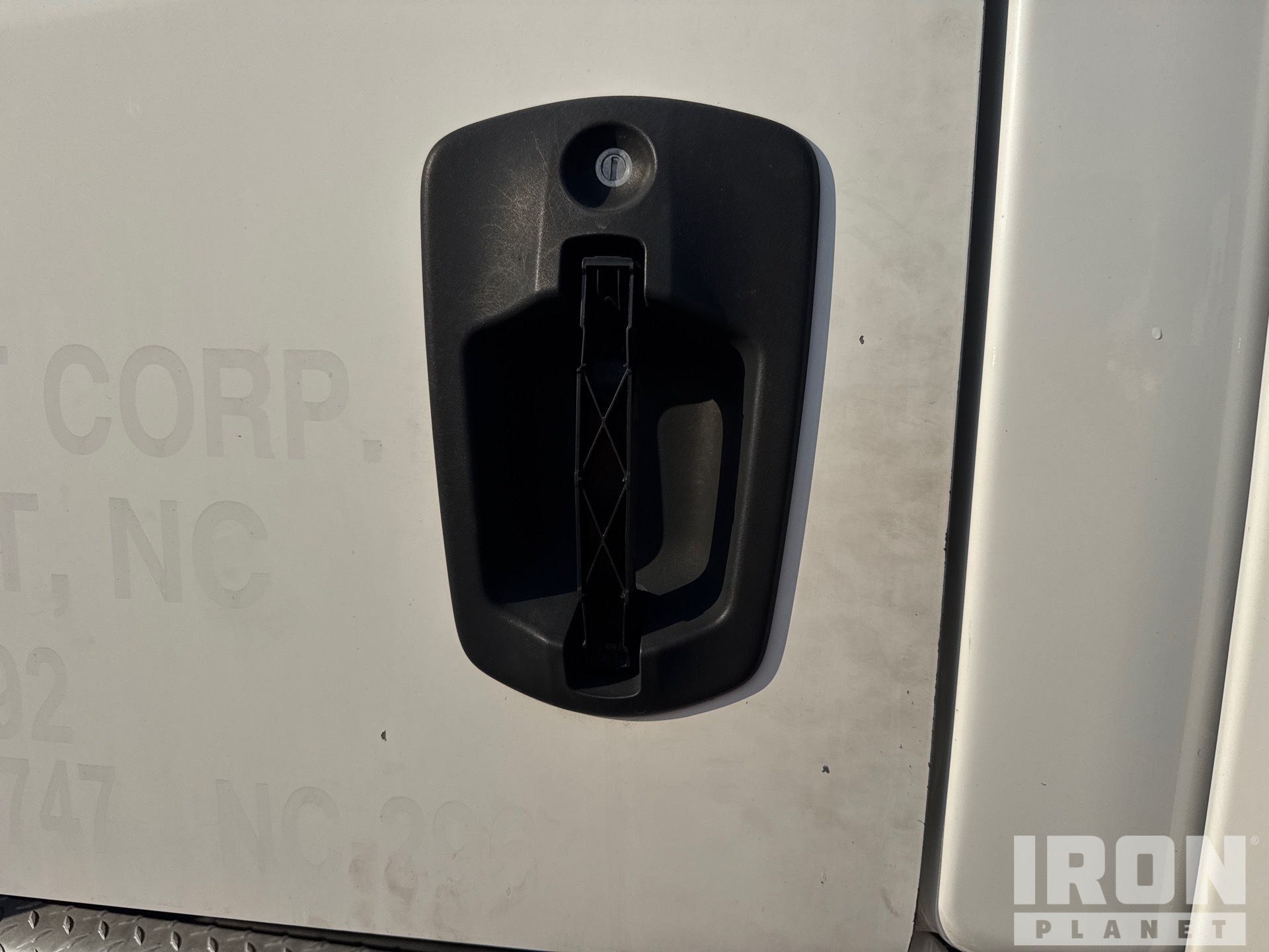 2020 Freightliner CASCADIA 126